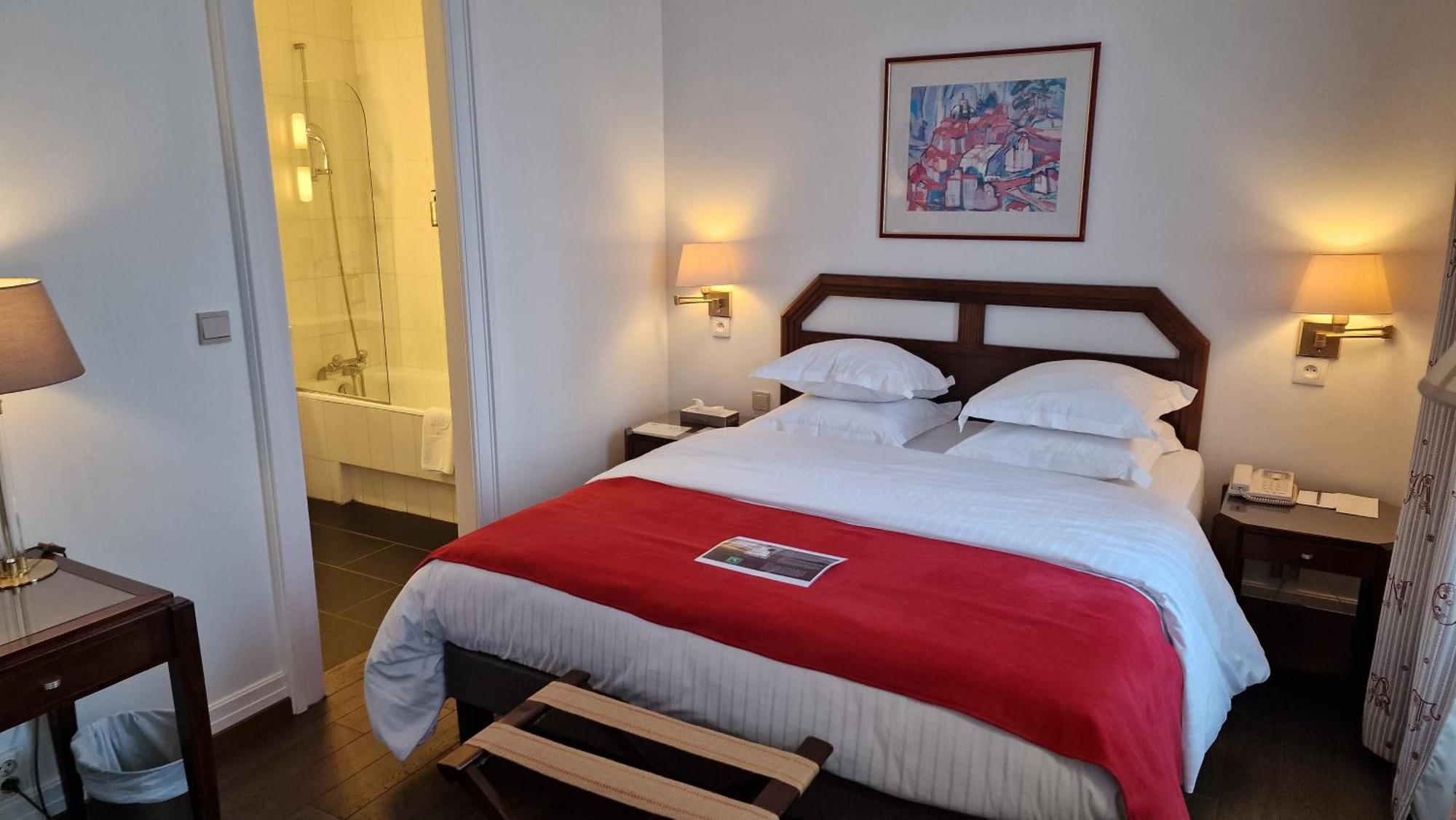 Superior Queen Room,1649876559:JPEG