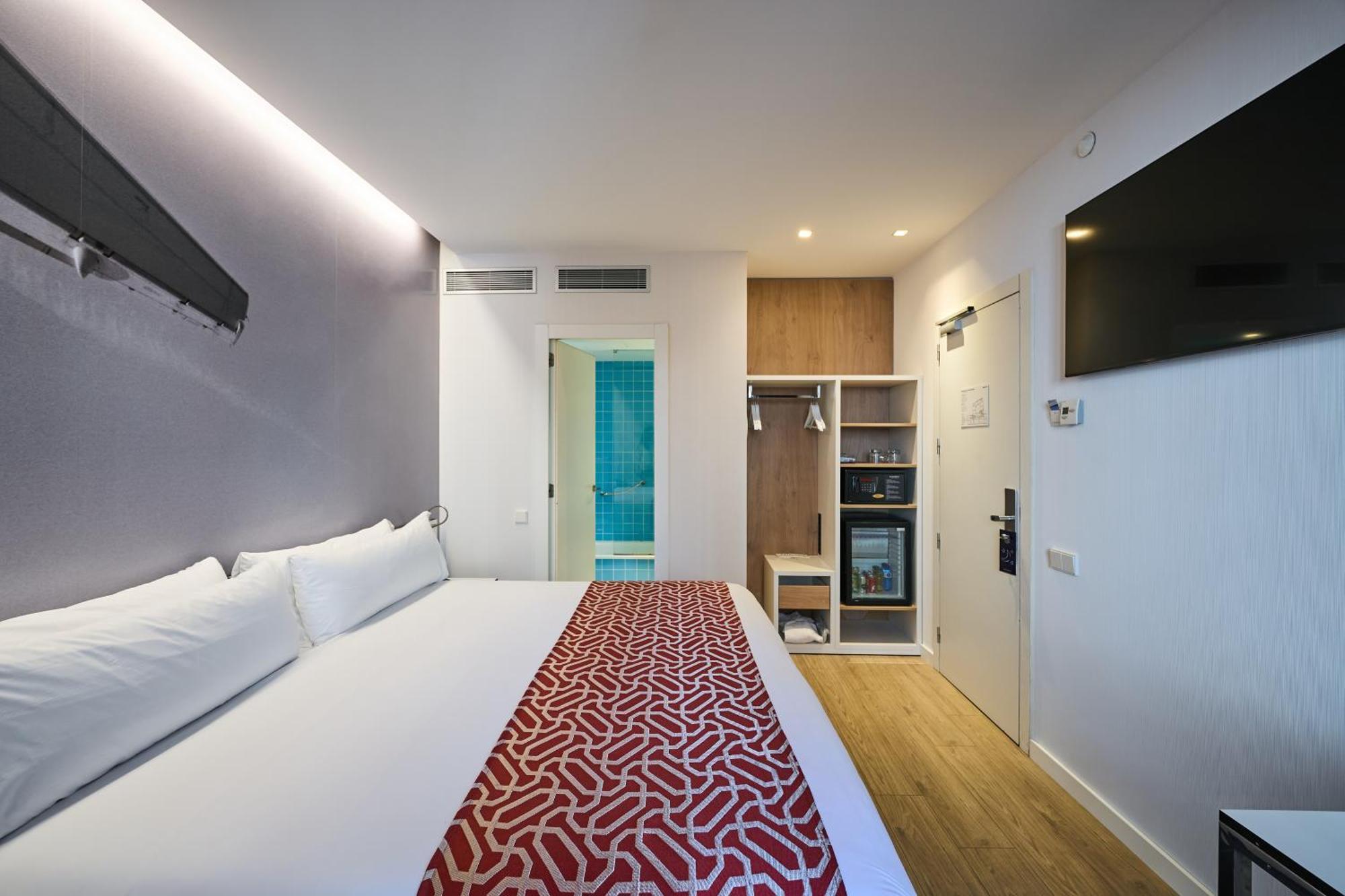 Double Room Street View