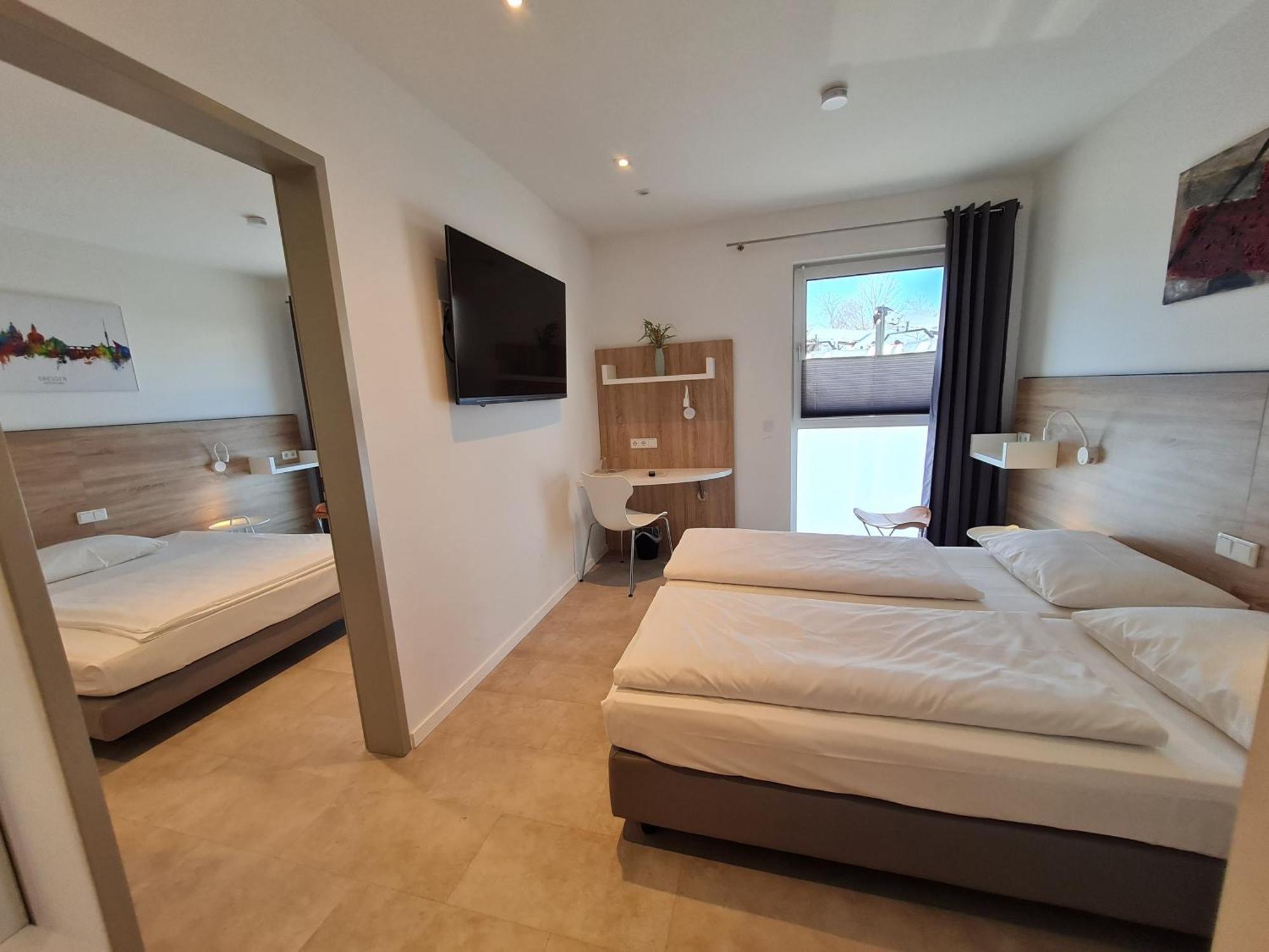 2 Double Rooms with Interconnecting Door