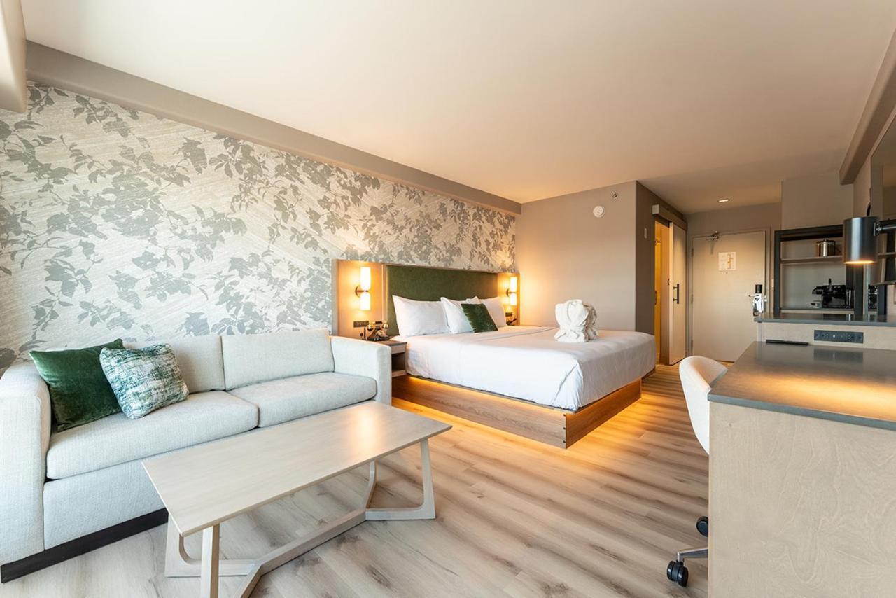 Executive King Room