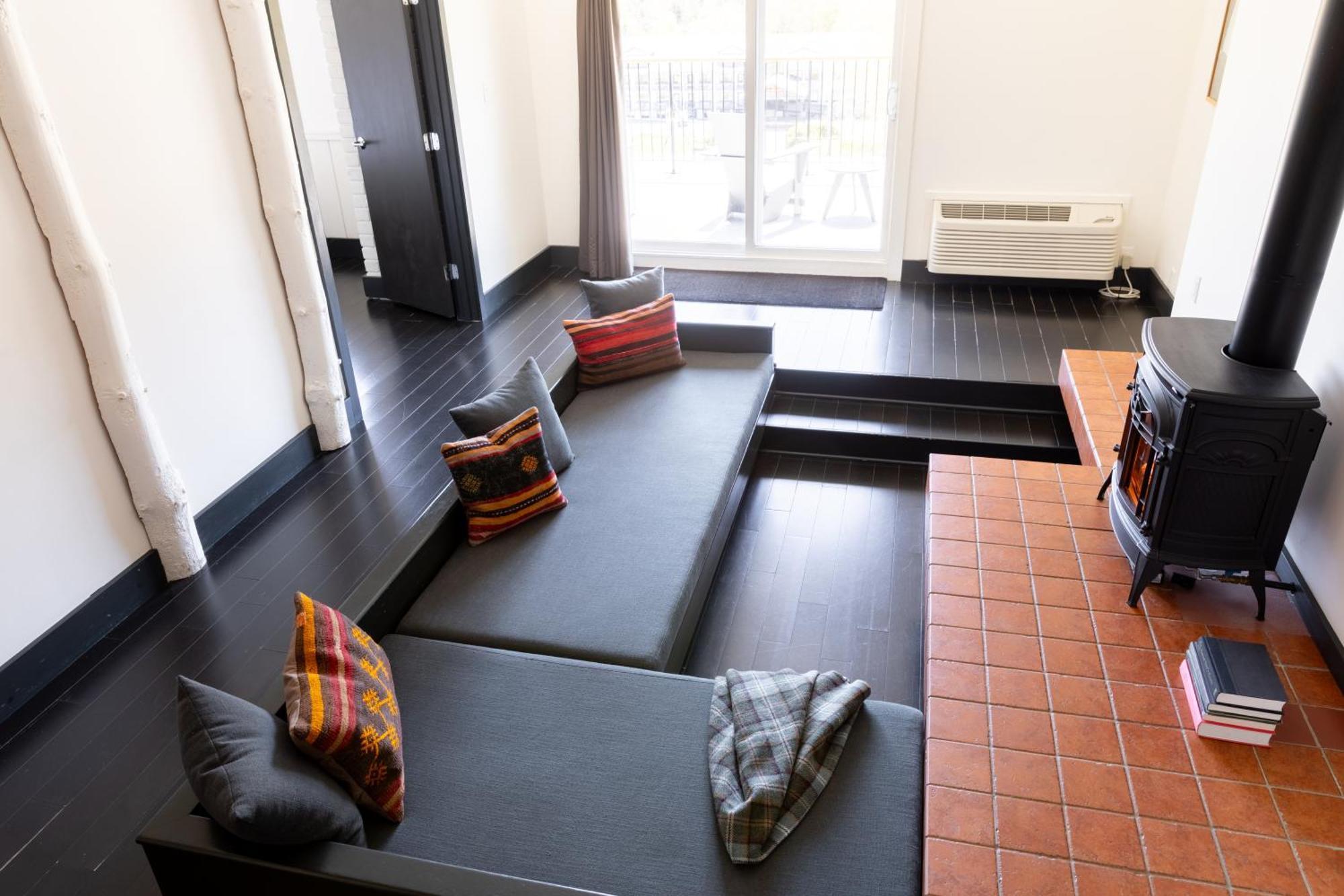 Scribner Suite