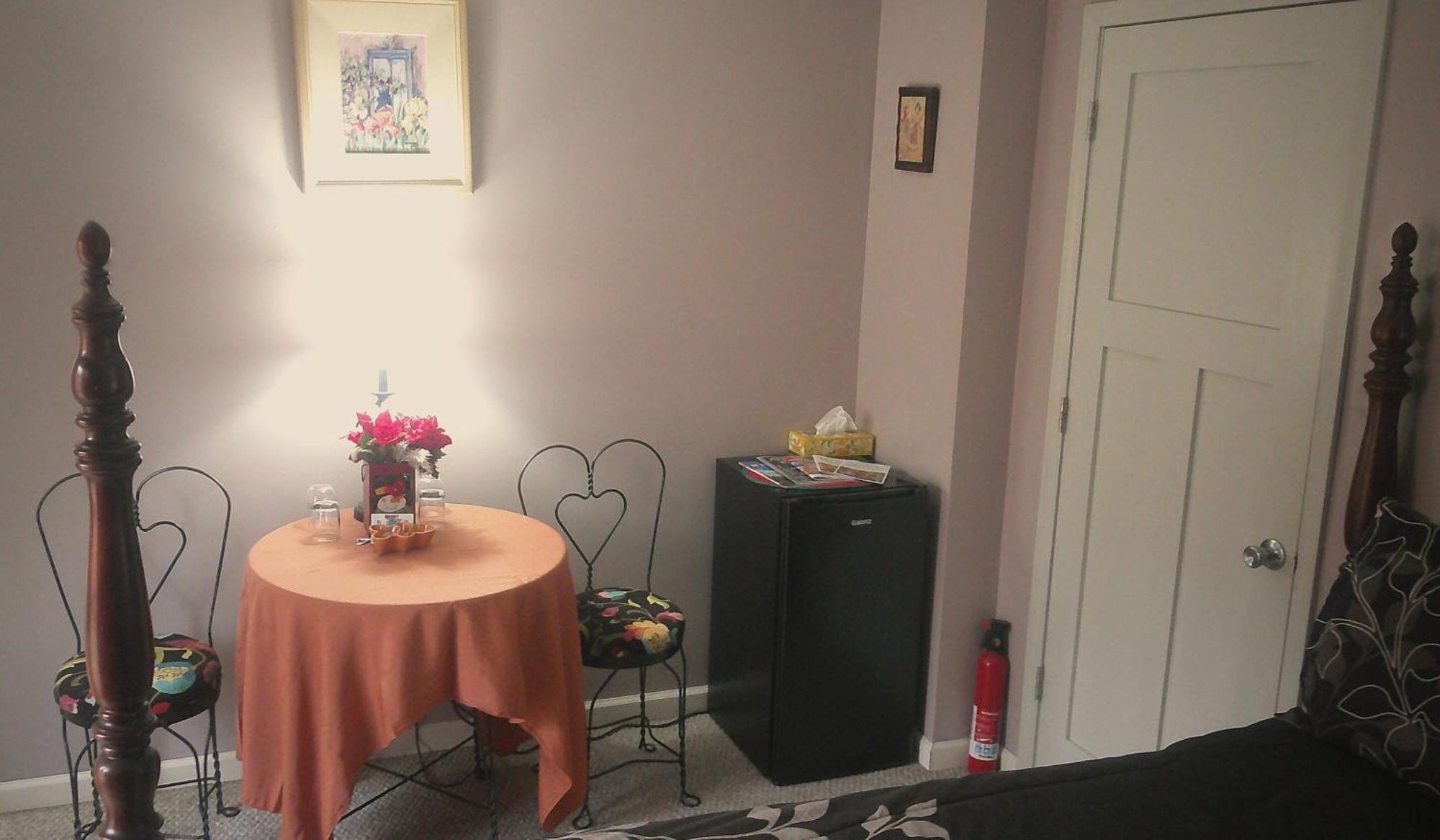 Queen Room