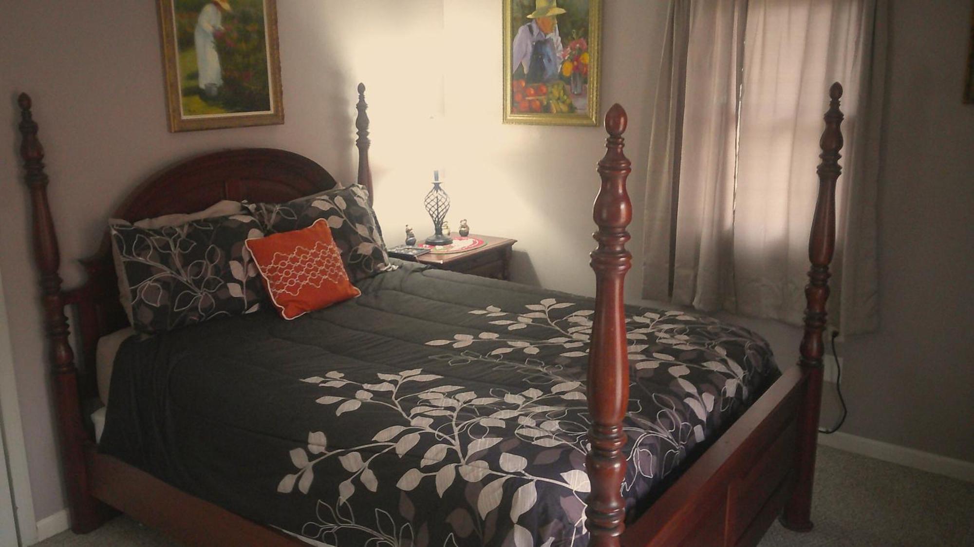 Queen Room