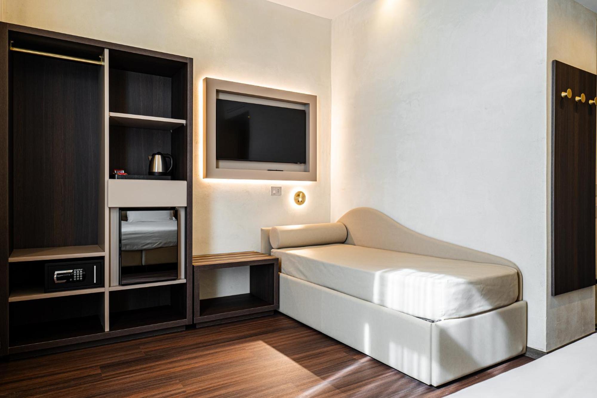 Superior Triple Room