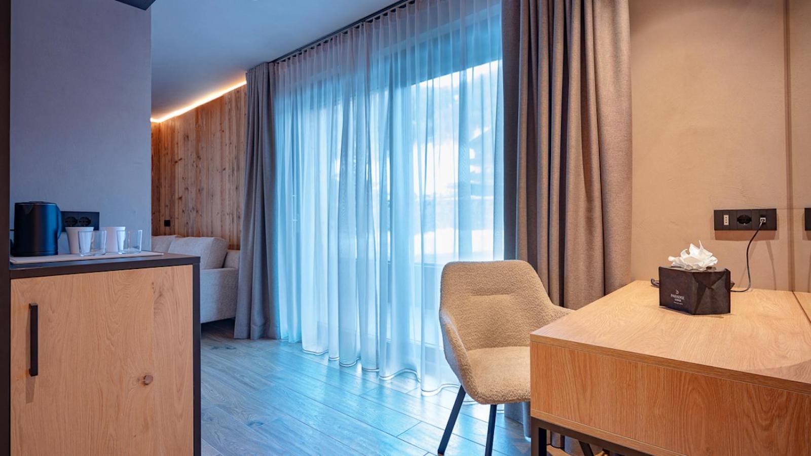 Junior Suite Mountain View