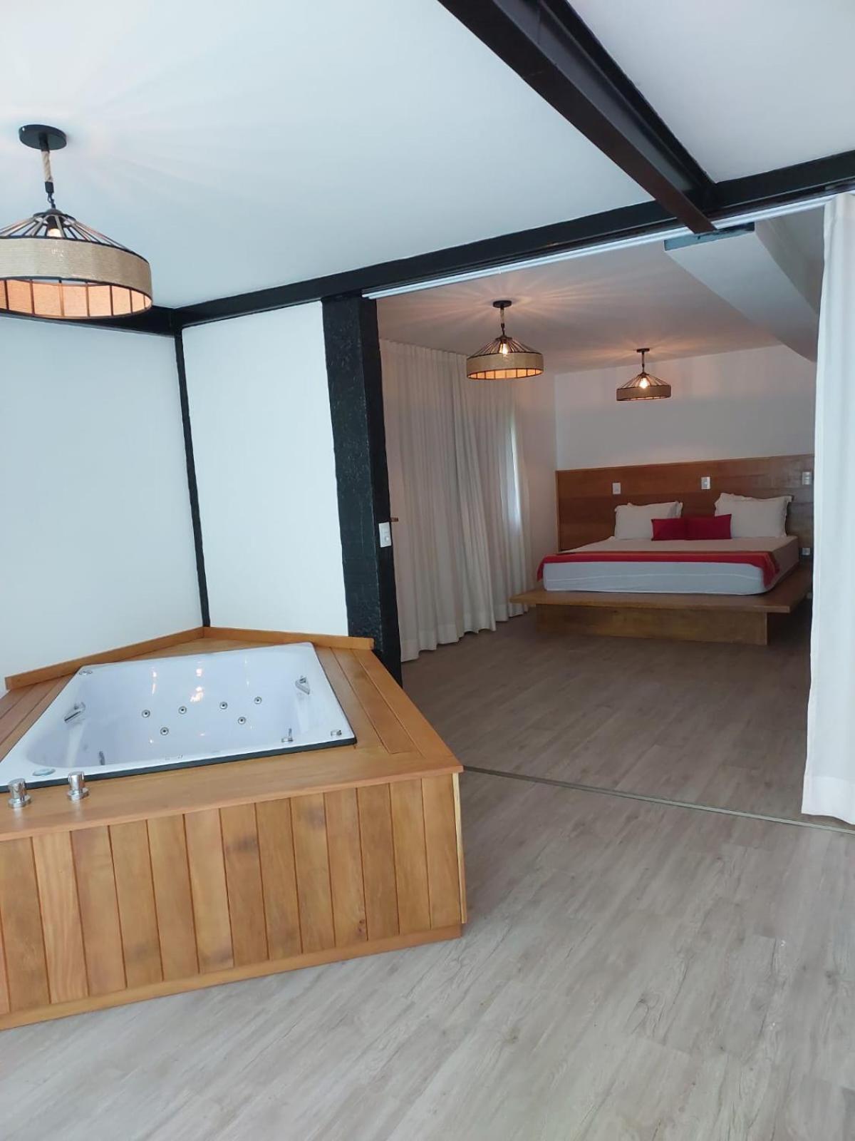 King Room Spa Bath