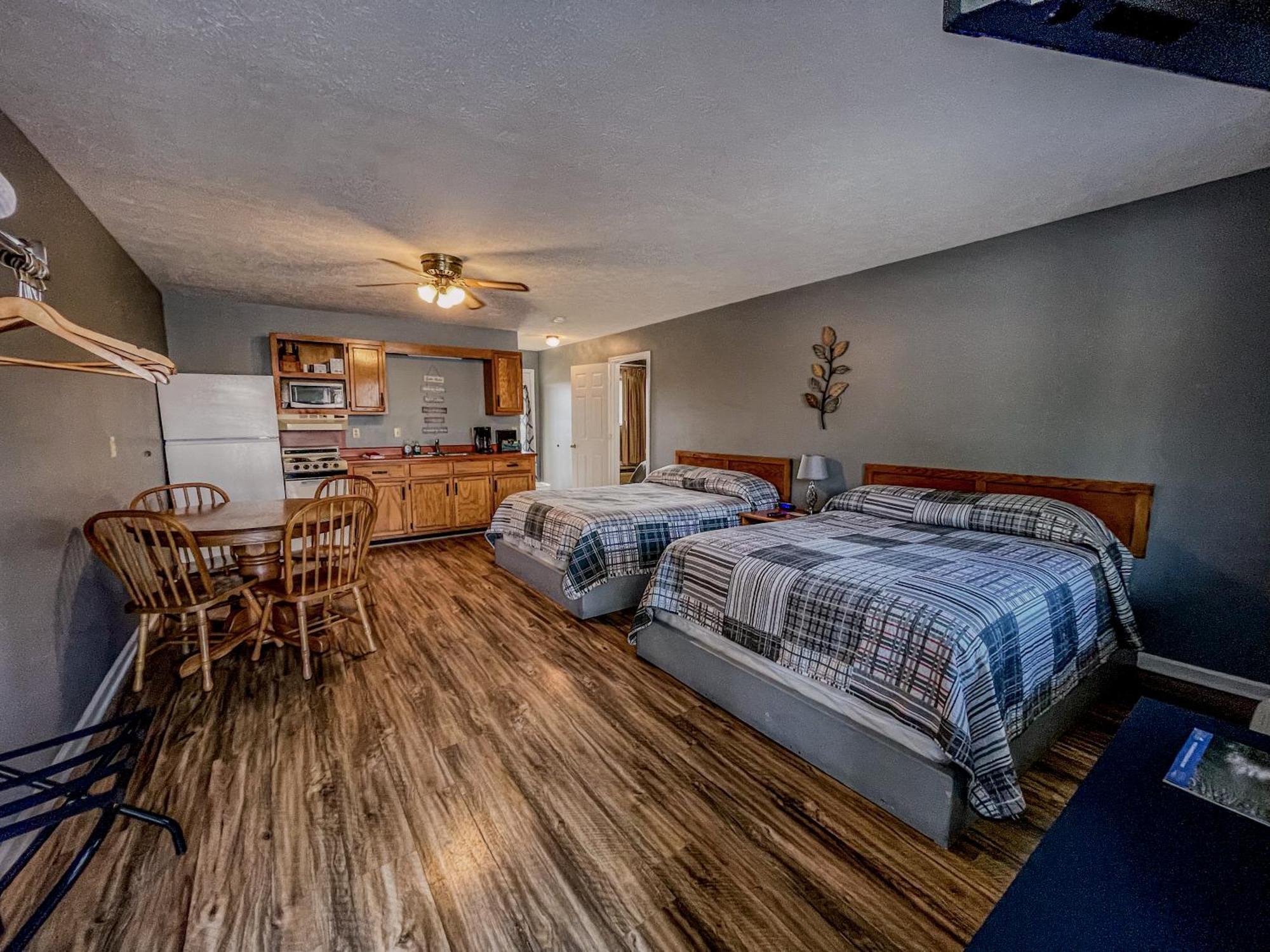 Quadruple Room with Balcony
