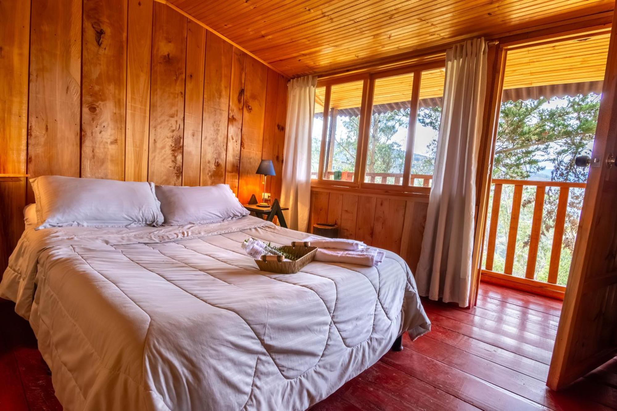 Double Room Private Bathroom