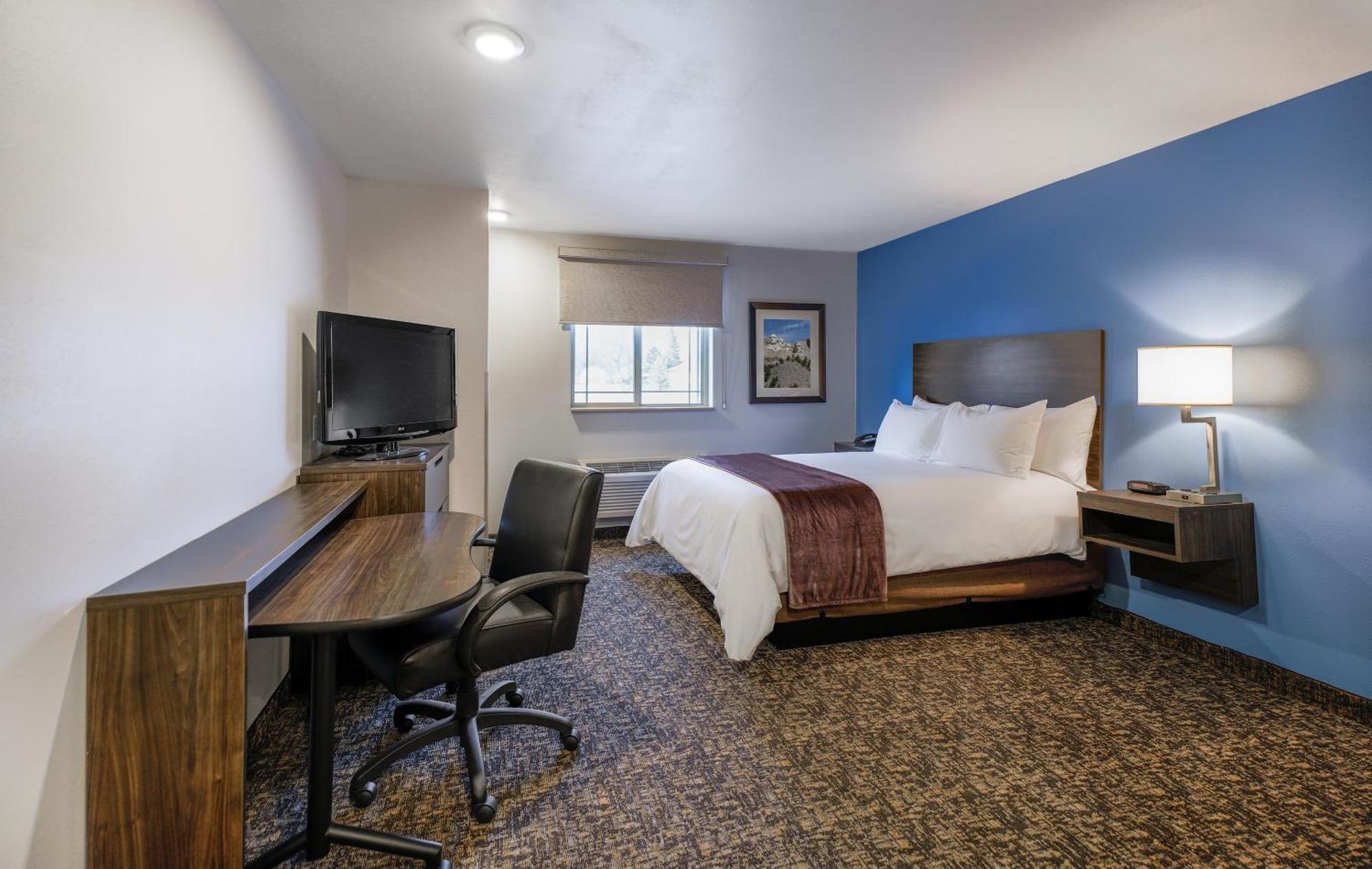 Queen Room Hearing & Mobility Accessible Roll Shower