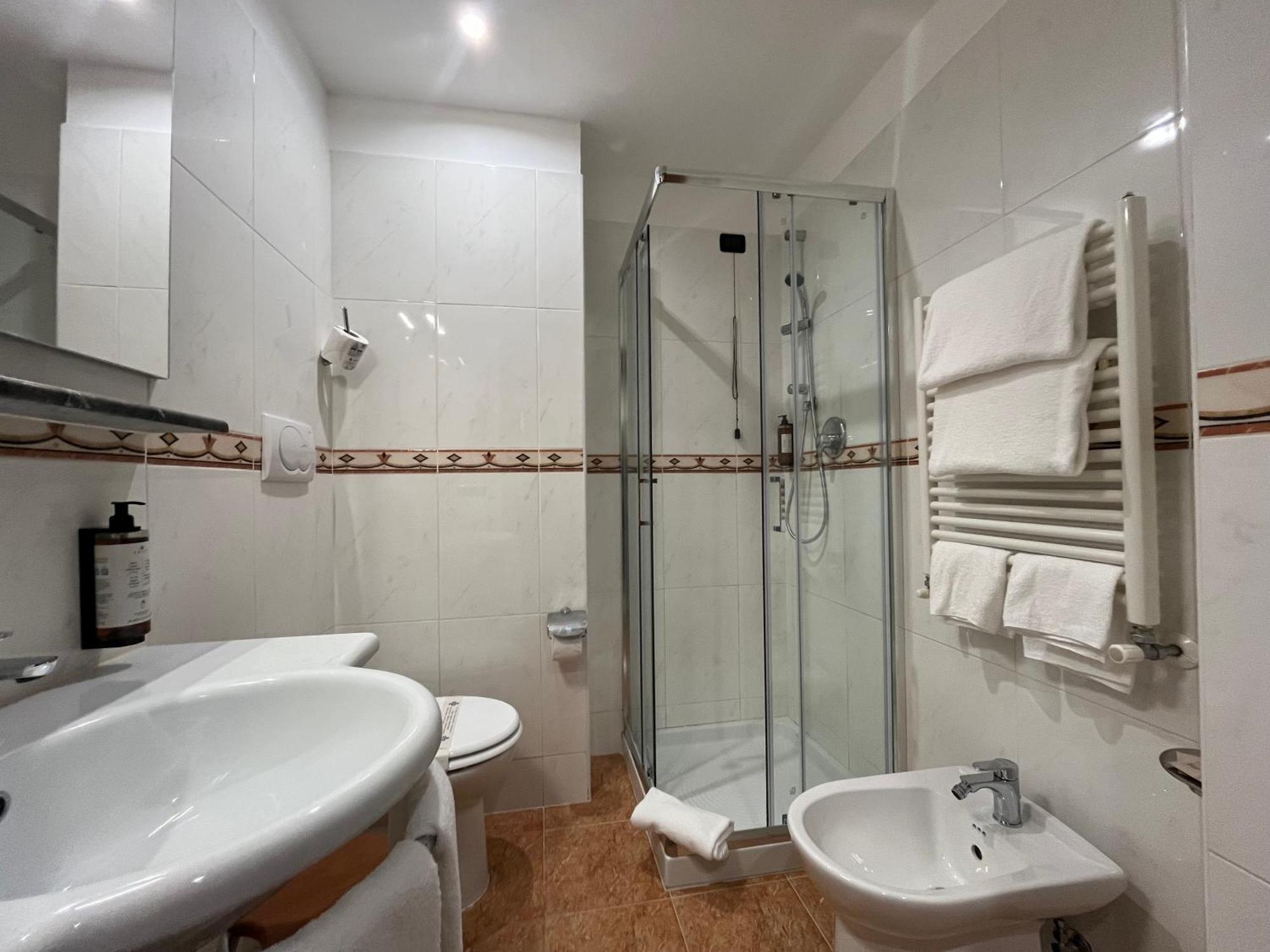 Standard Single Room,1742589089:JPEG