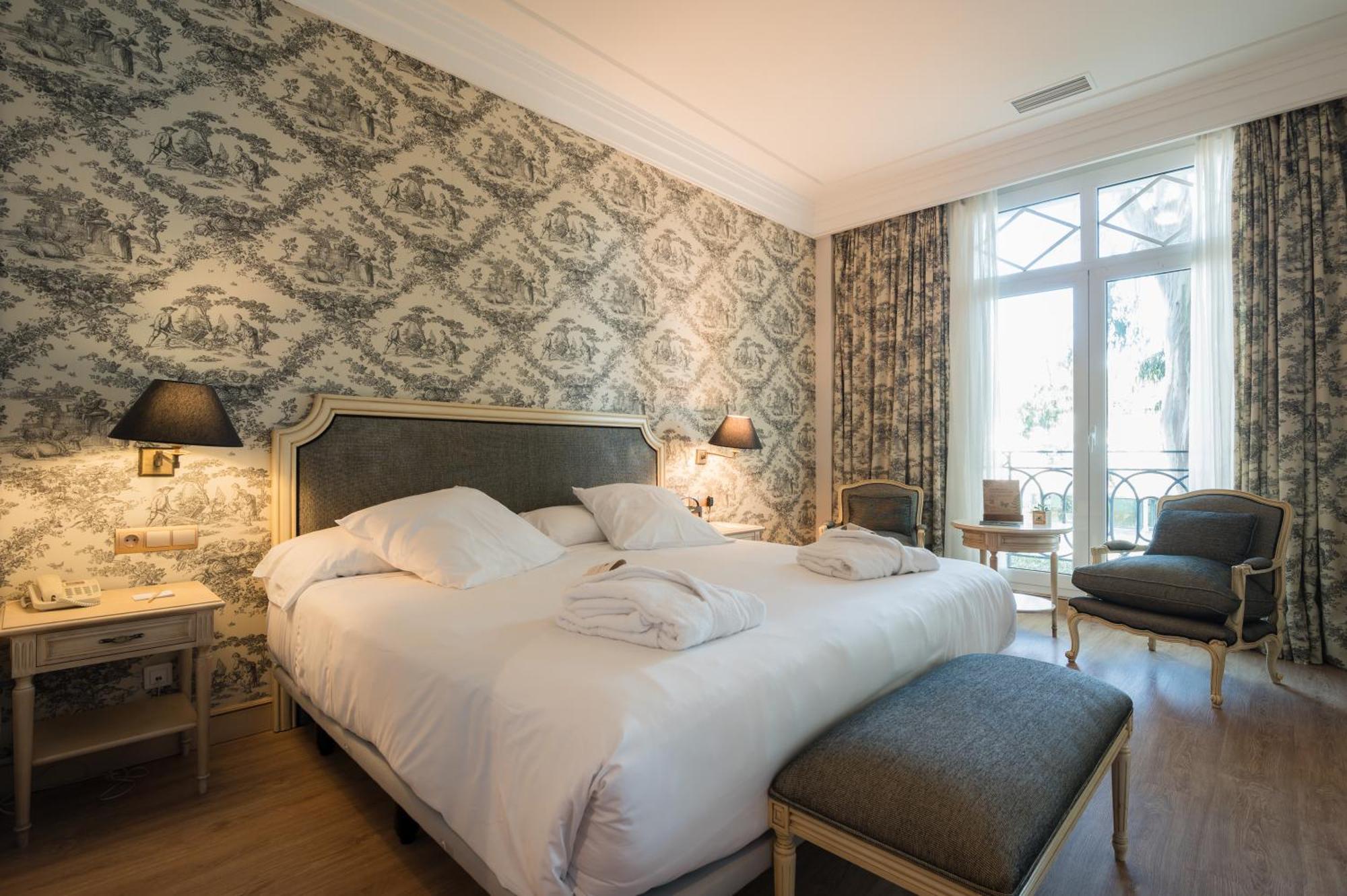 Junior Suite,1653530292:JPEG