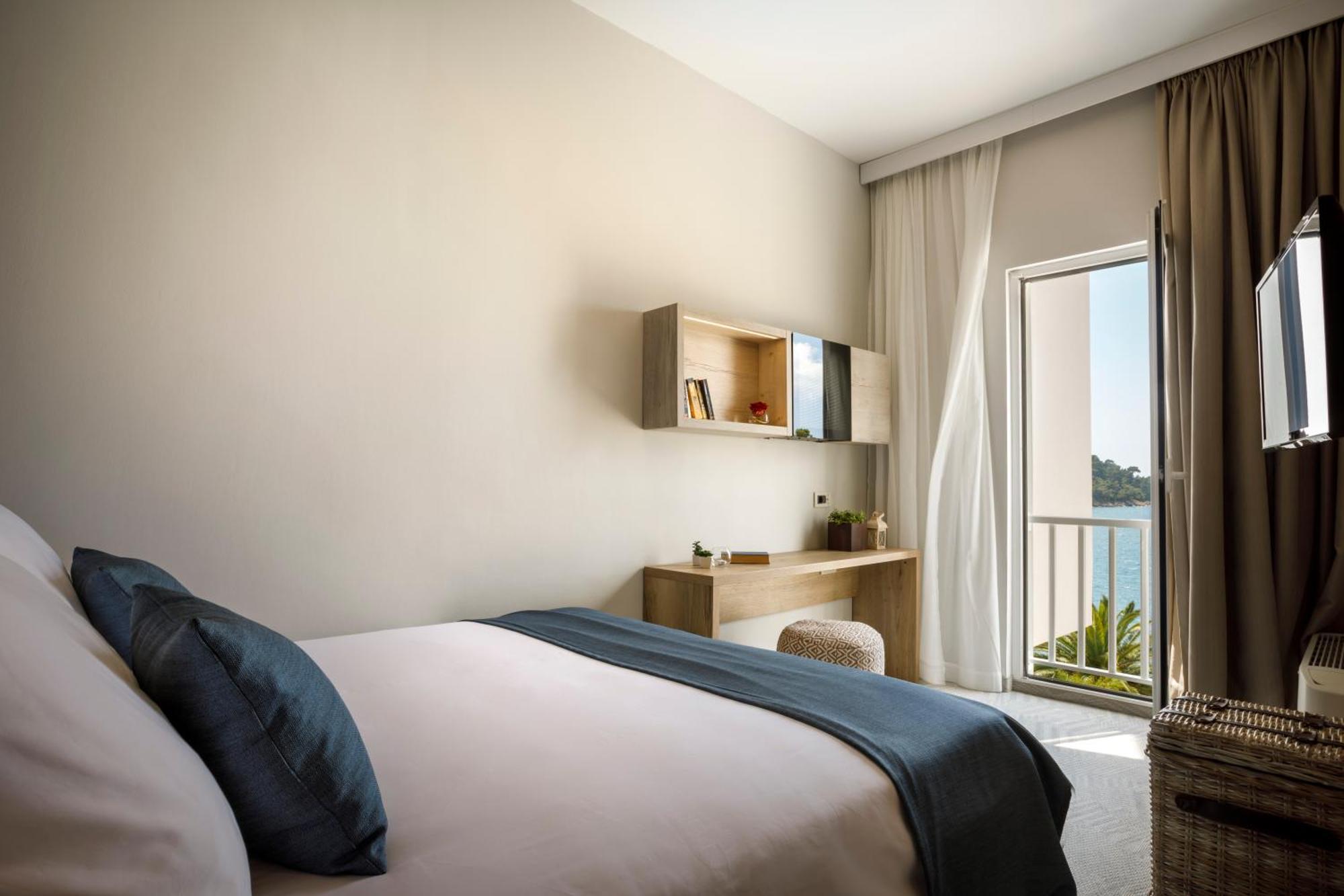 Comfort Doppelzimmer zur Meerseite mit französischem Balkon