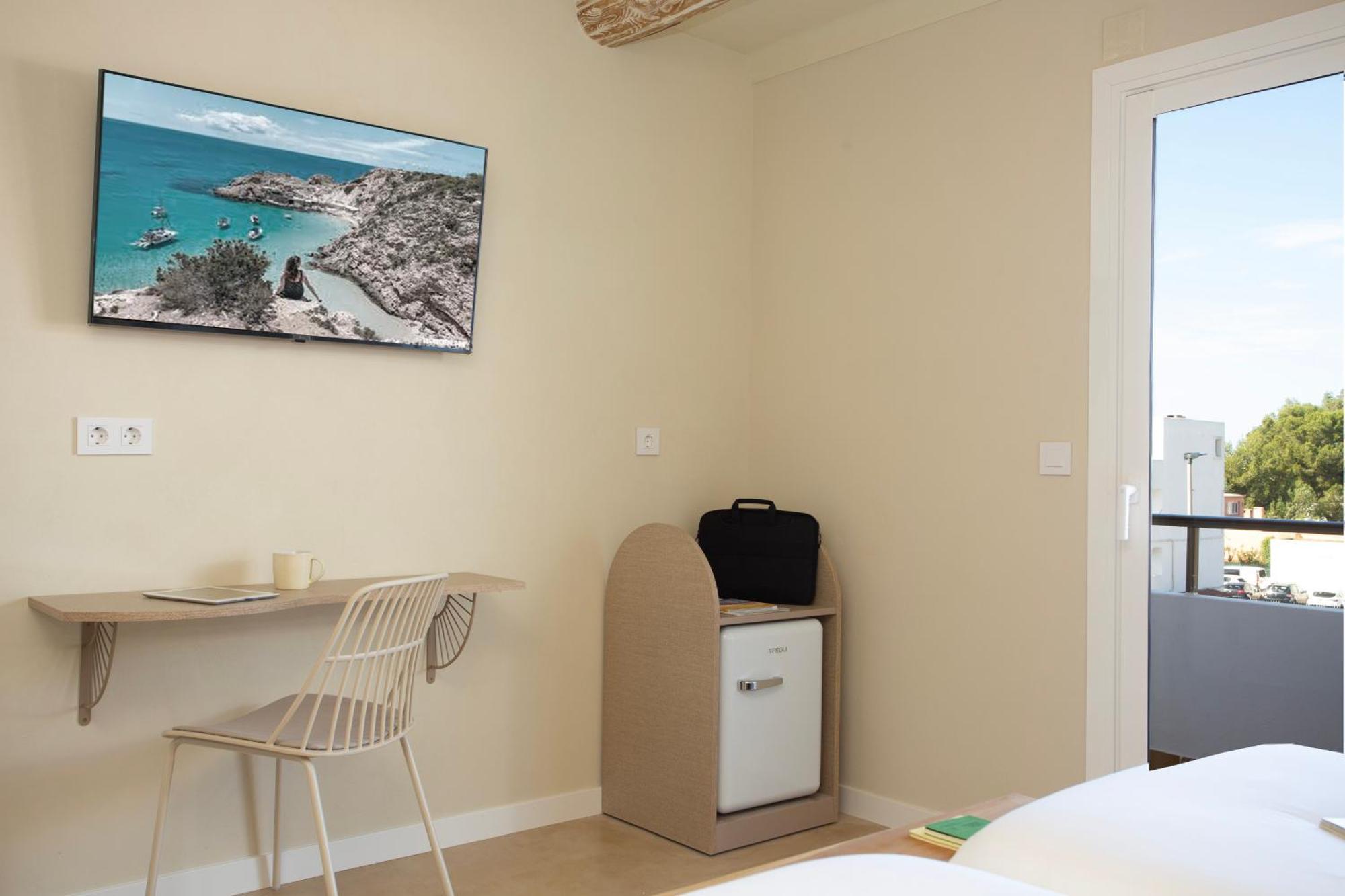 Double or Twin Room Terrace