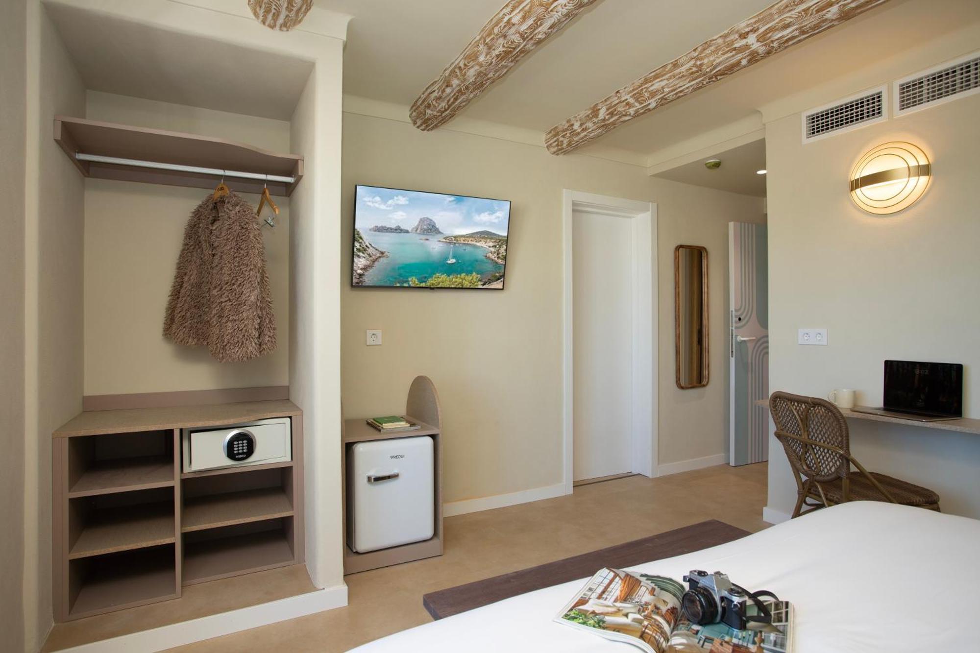 Superior Double or Twin Room Terrace