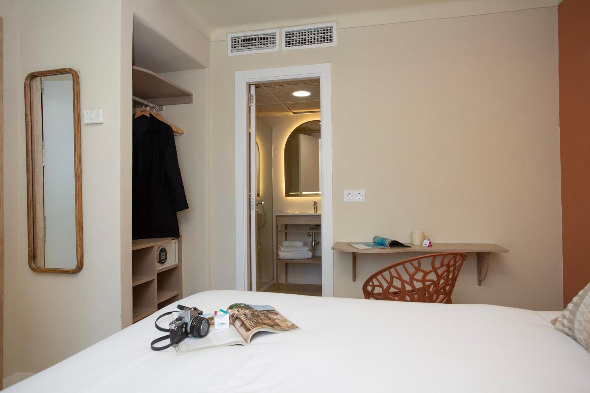 Double or Twin Room Terrace