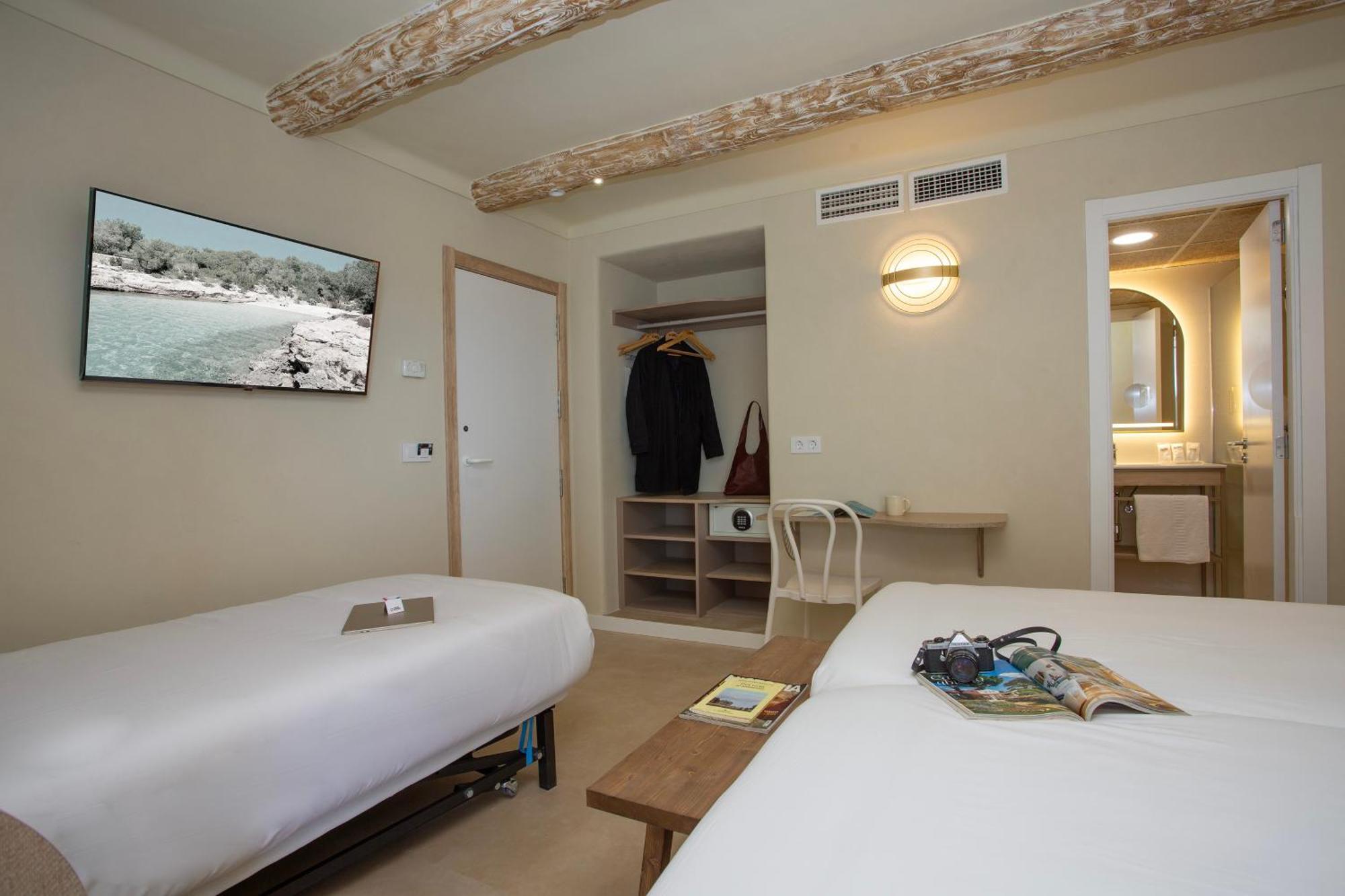Double or Twin Room Extra Bed