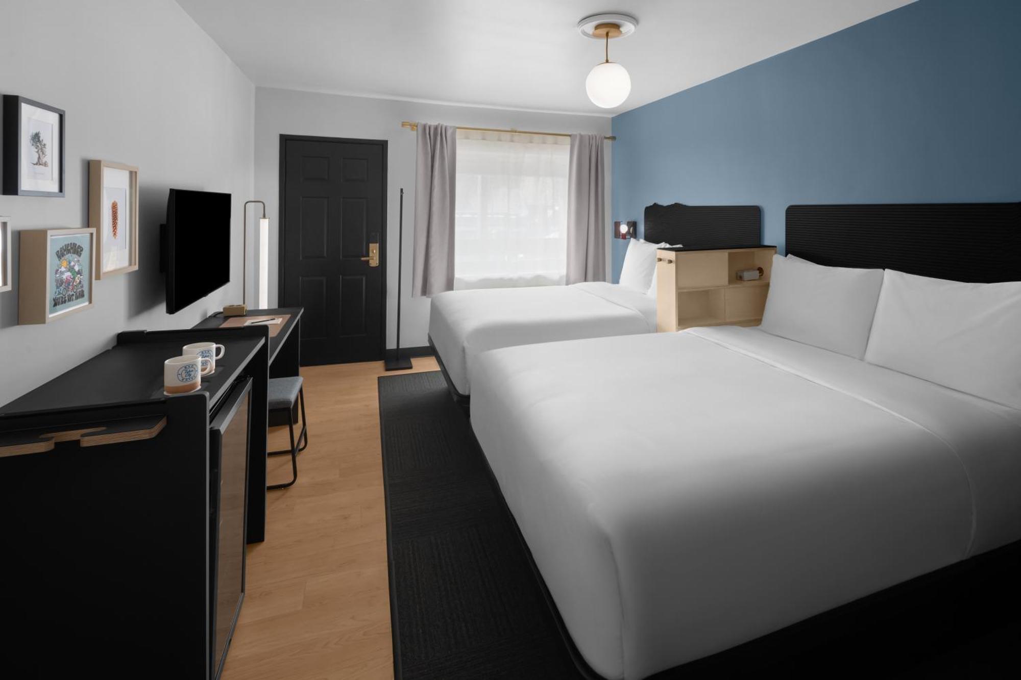 Queen Room Two Queen Beds