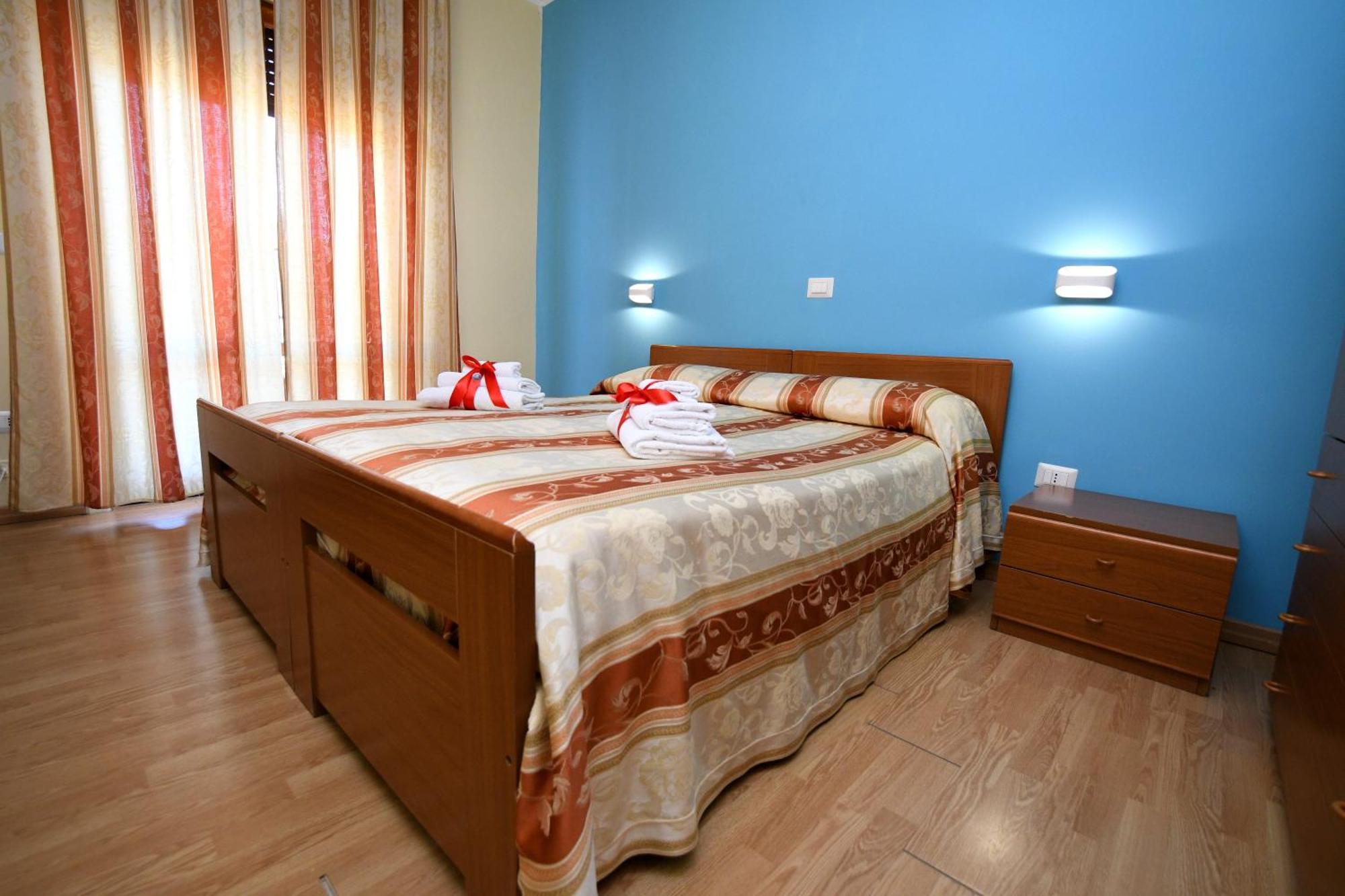 Double or Twin Room Mountain View