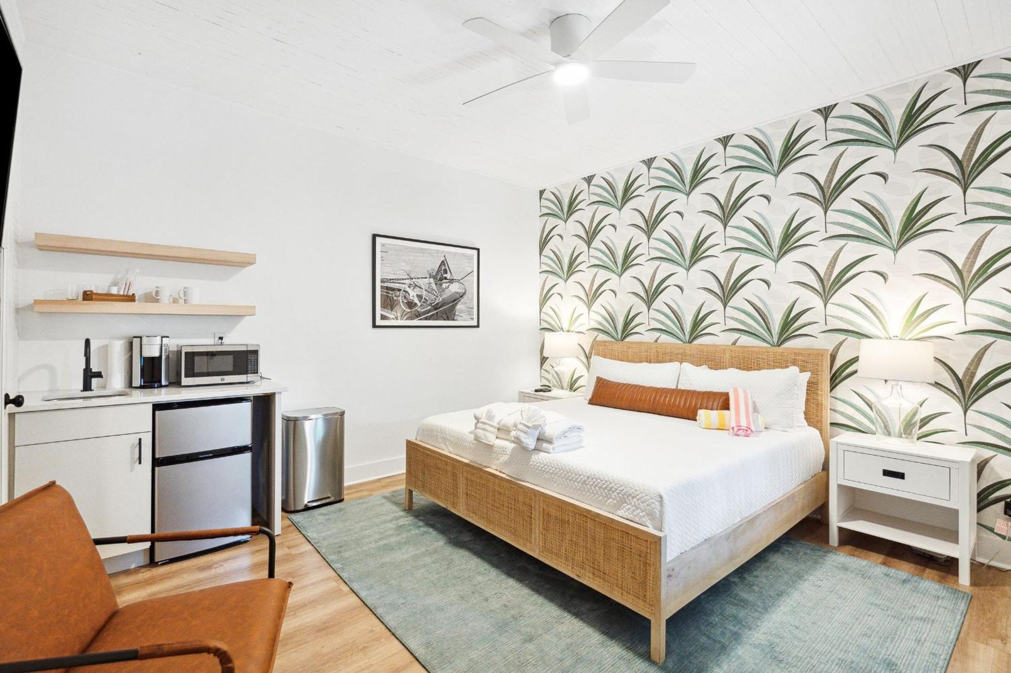 Deluxe King Room