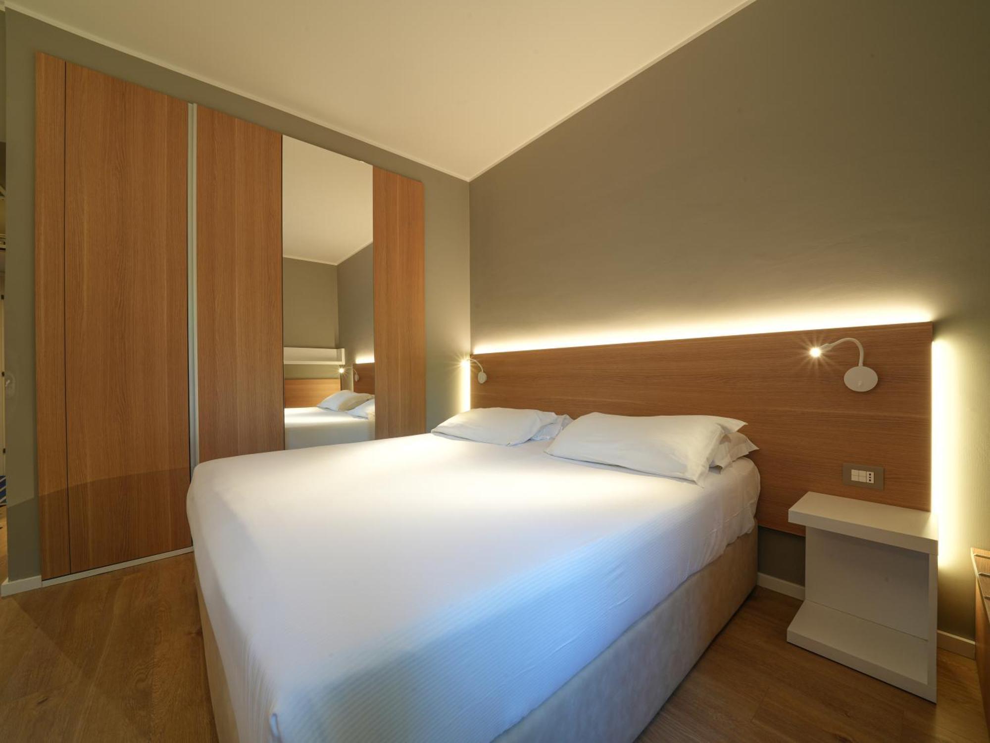 Standard Double Room,1656172498:JPEG