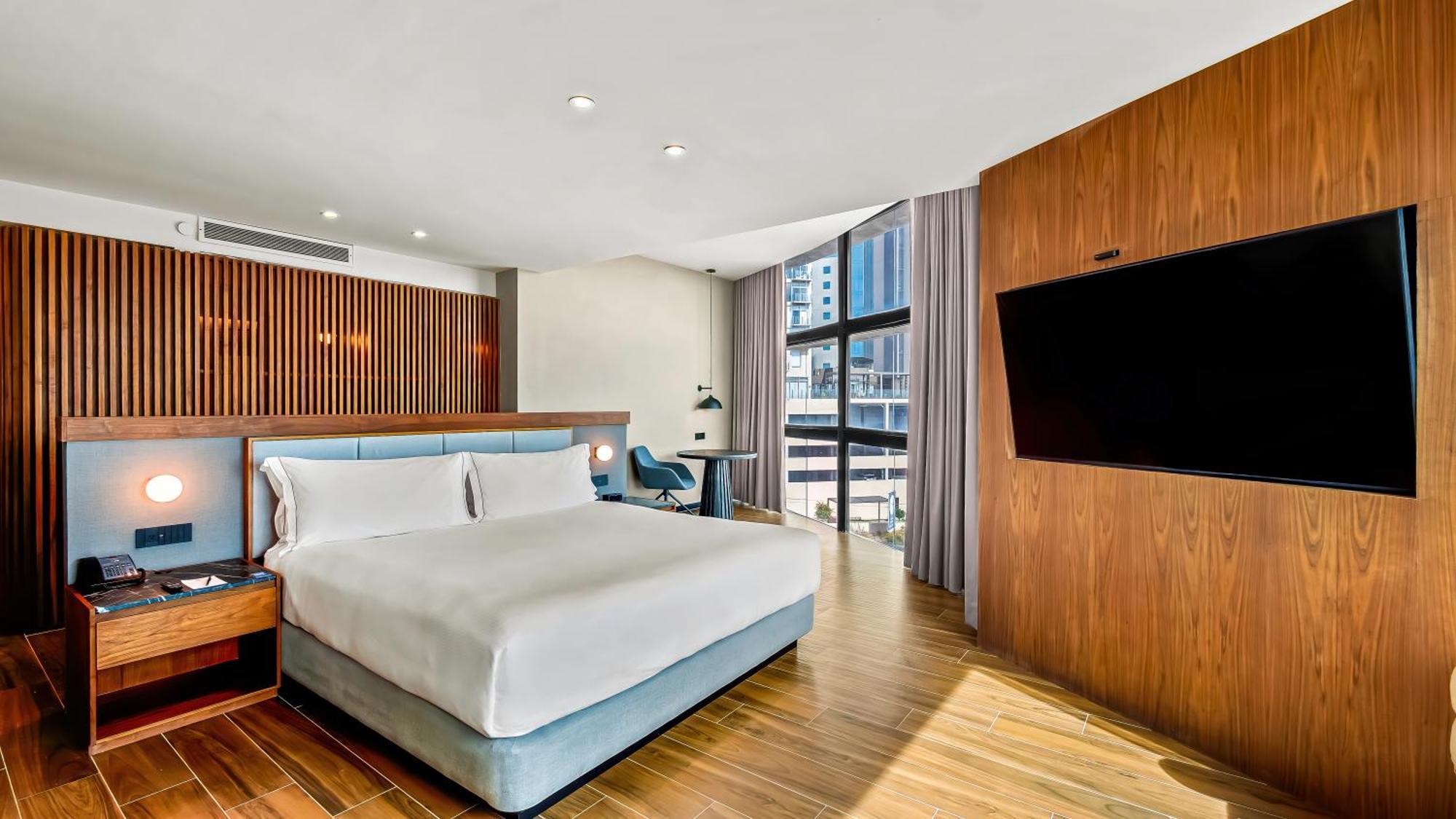 Junior King Suite Seating Area