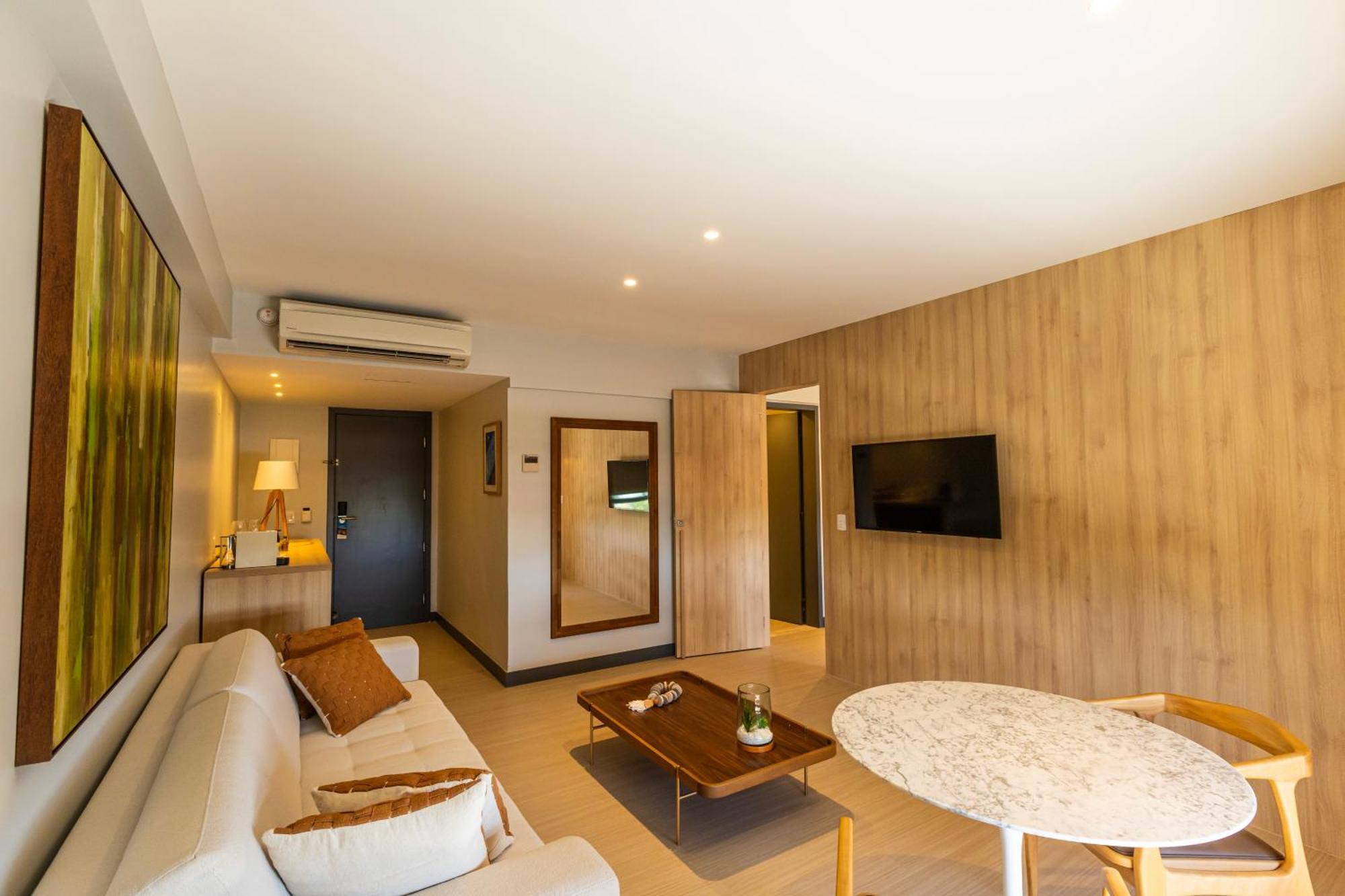 King Suite Spa Bath