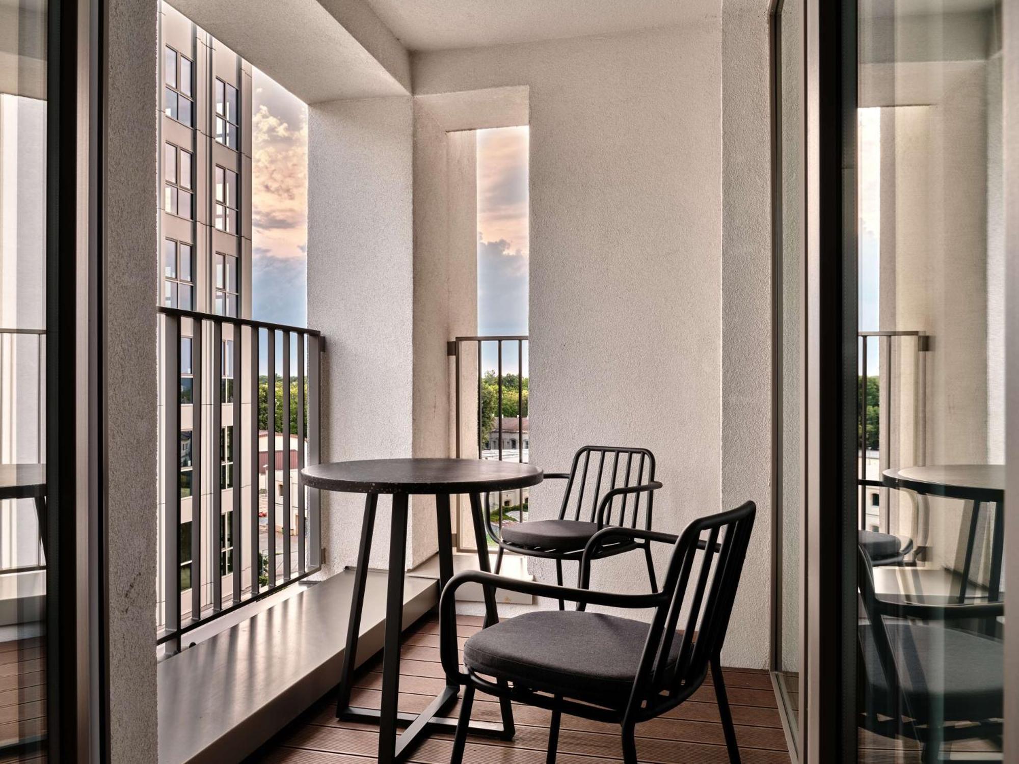 Studio Apartment with Terrace - Annex Building