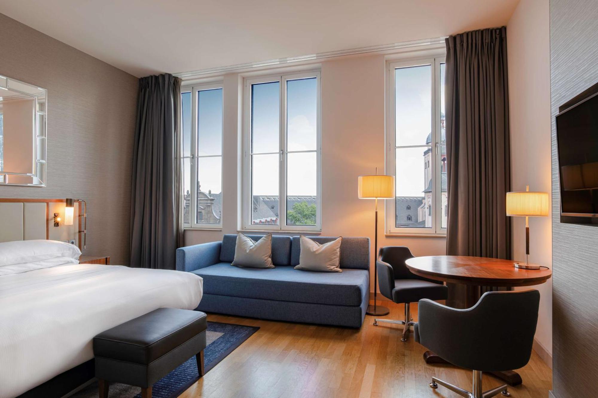 Deluxe King Room View