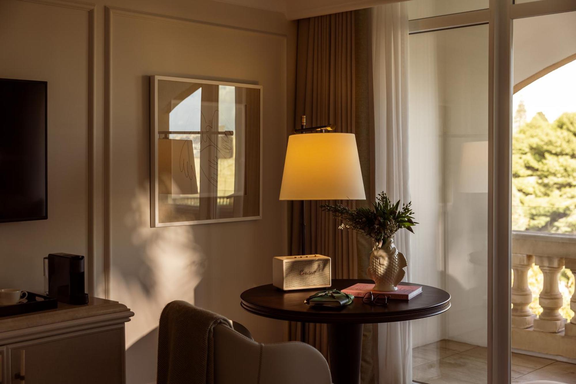 Grand Deluxe Room