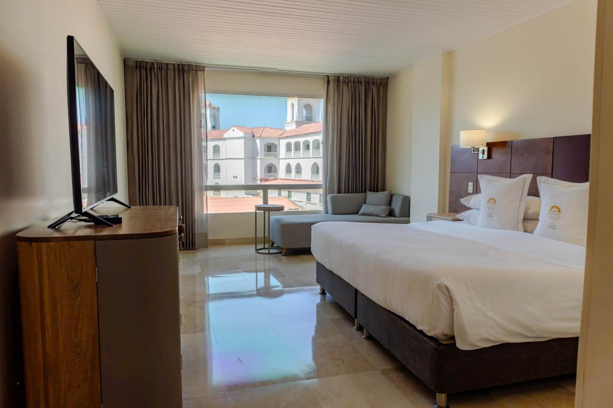 1 King Bed Presidential Suite-ocean View
