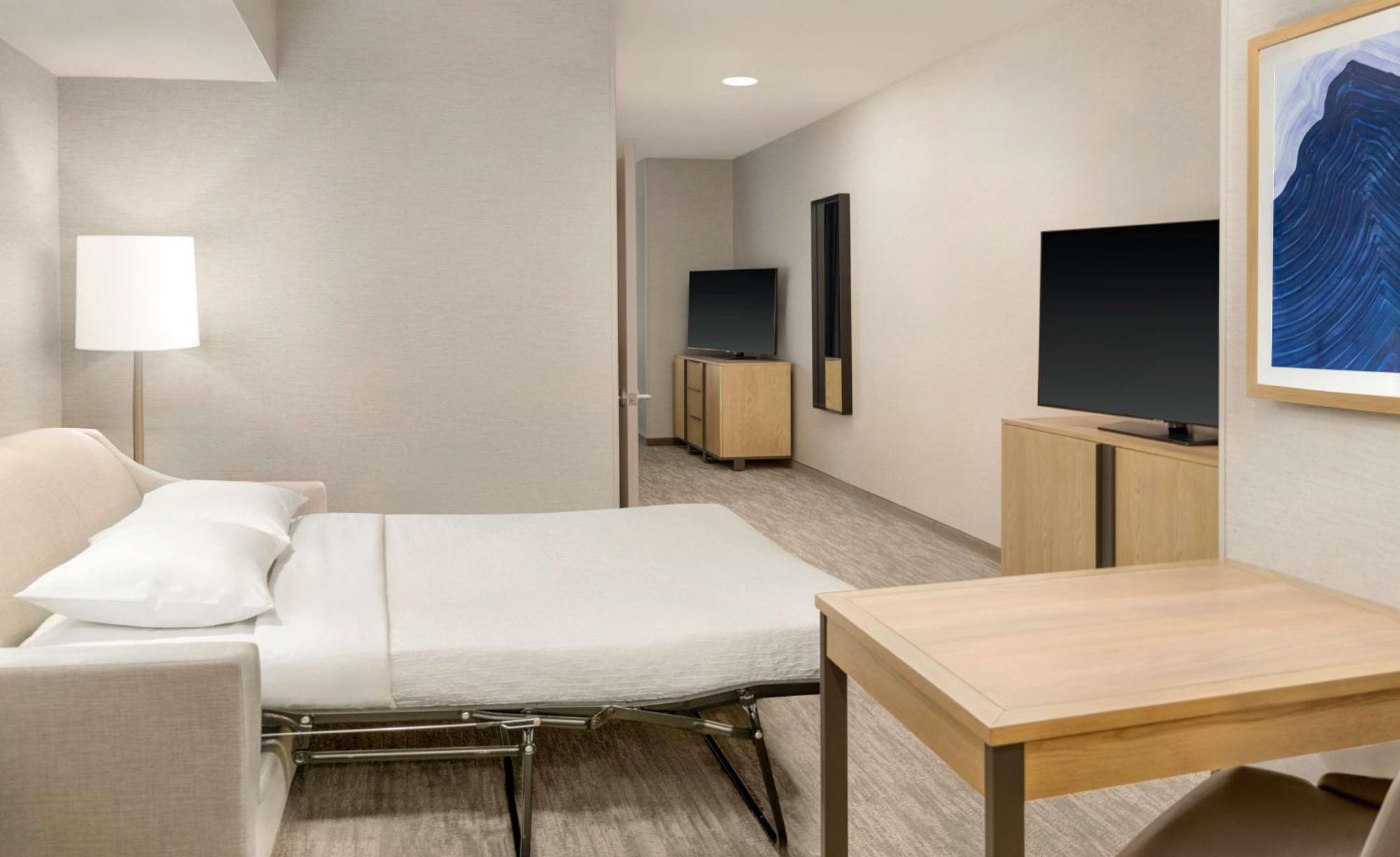 King Studio Hearing Accessible Non-Smoking