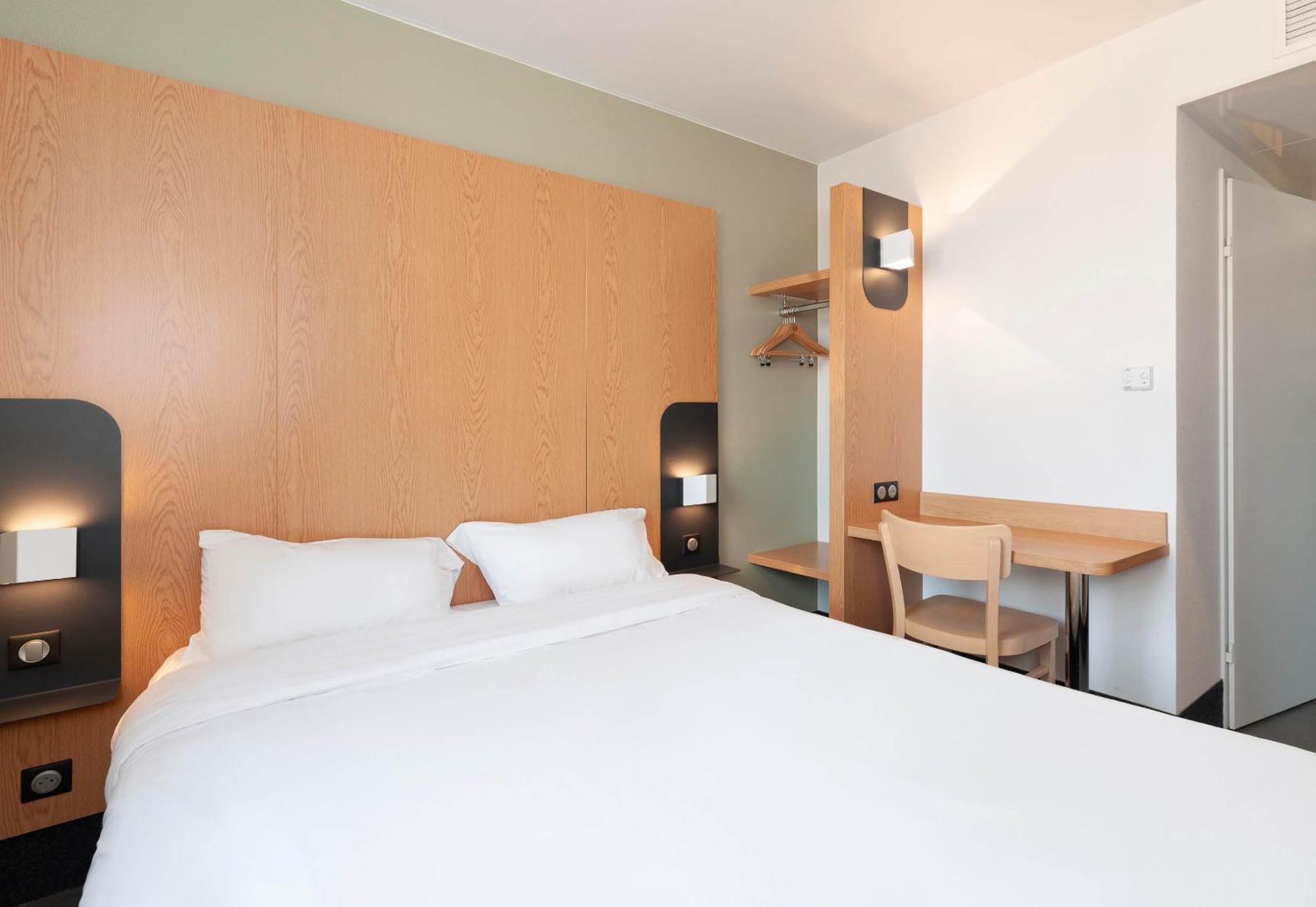 Double Room,1657175085:JPEG