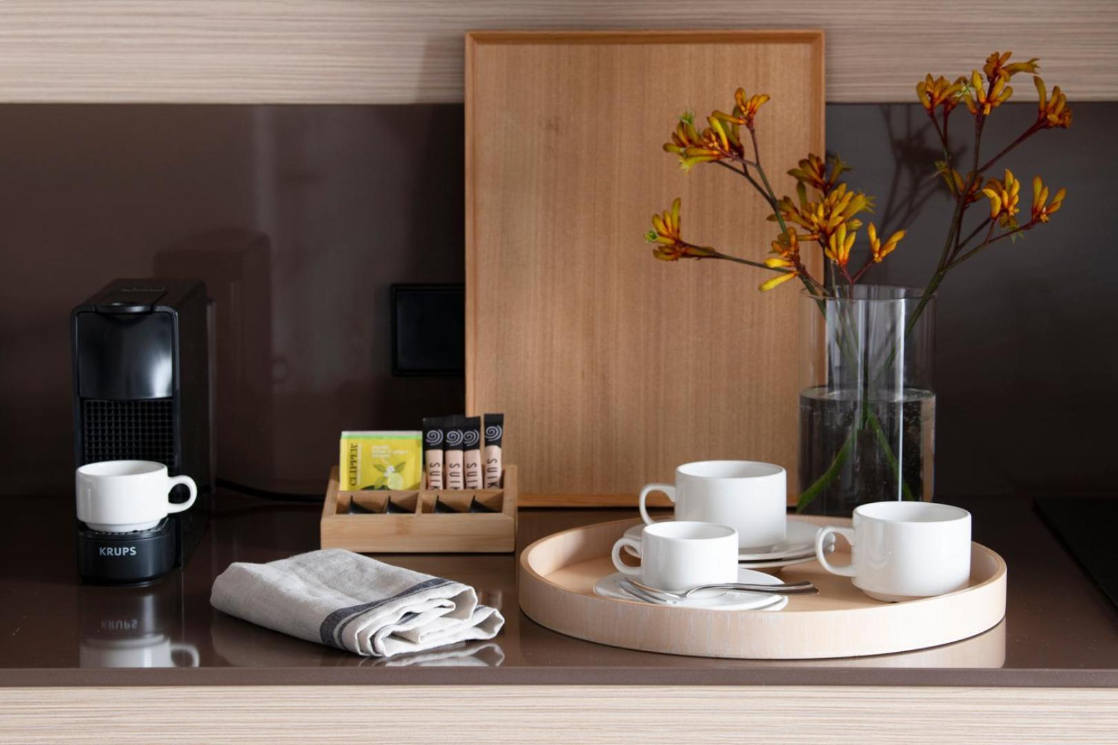 One-Bedroom Apartment City Side