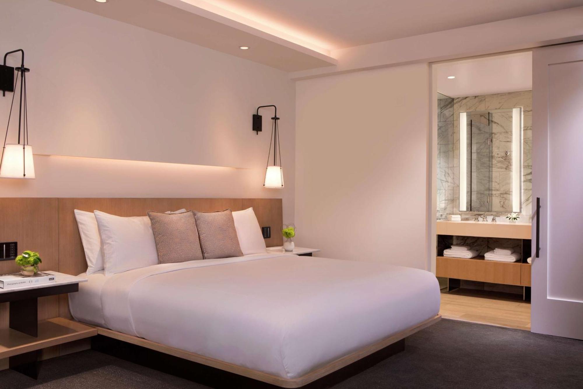 King Studio Suite