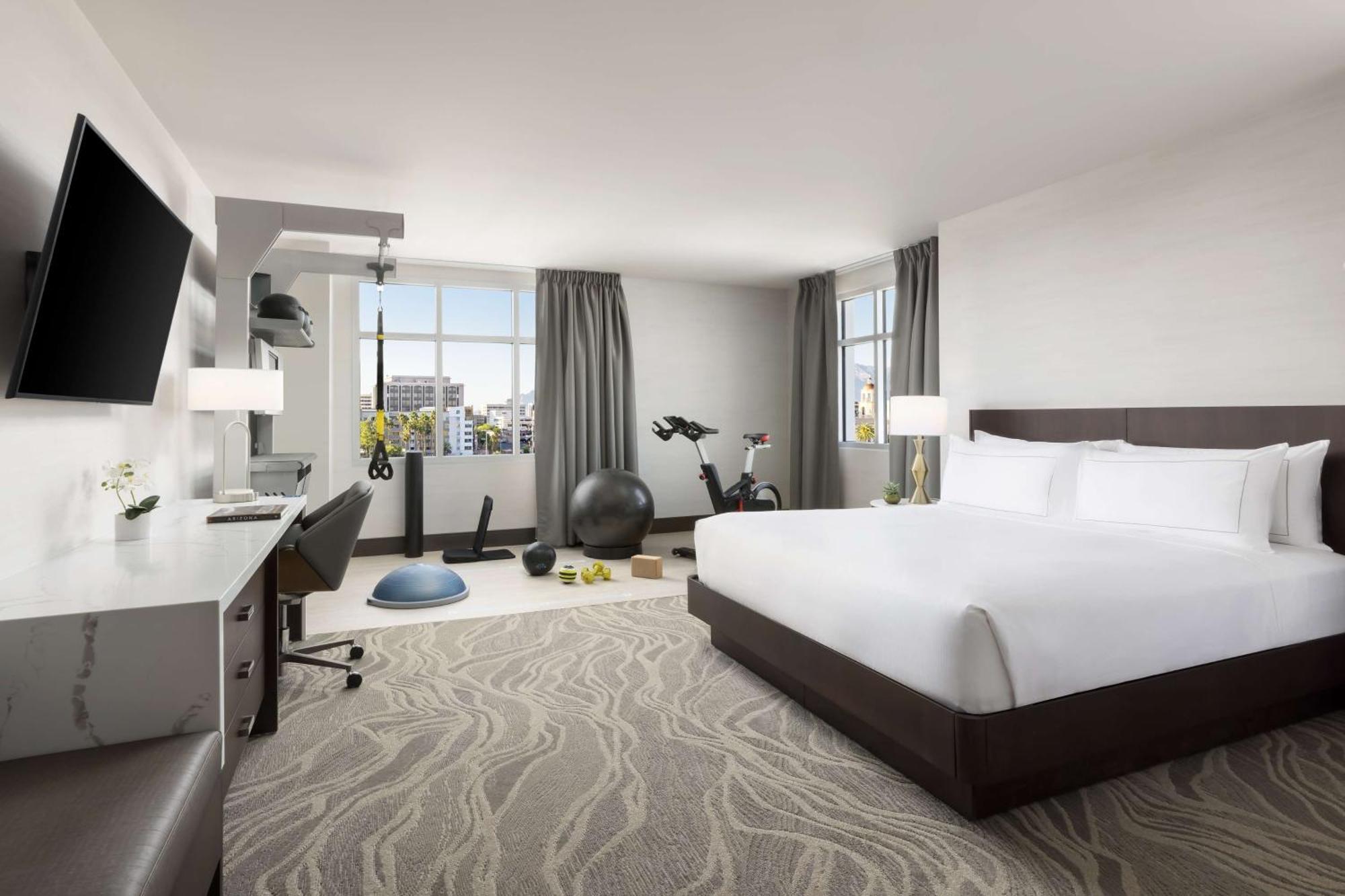 Premium King Room