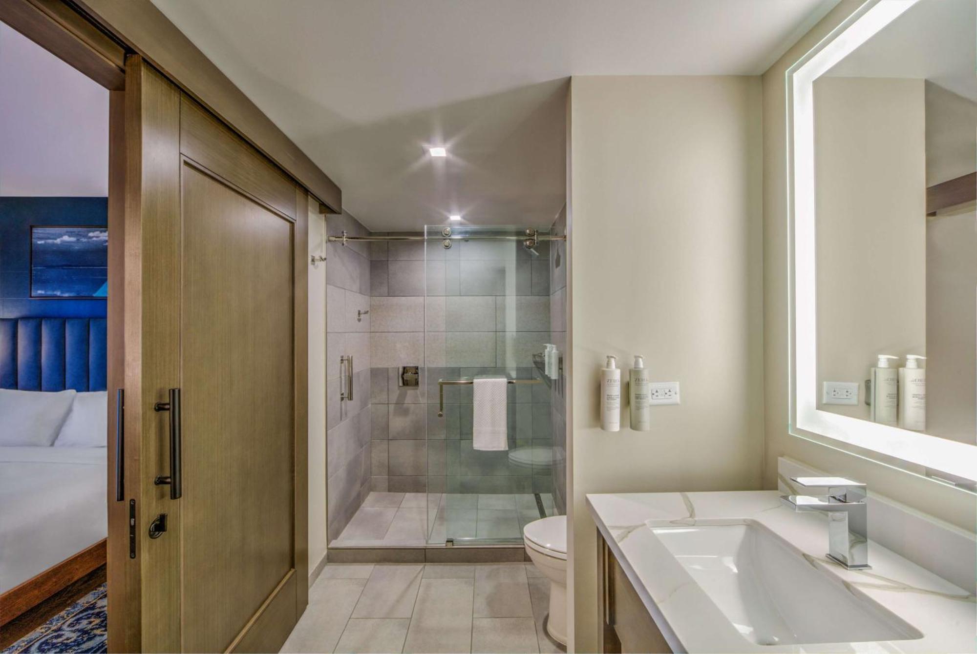 King Studio Suite