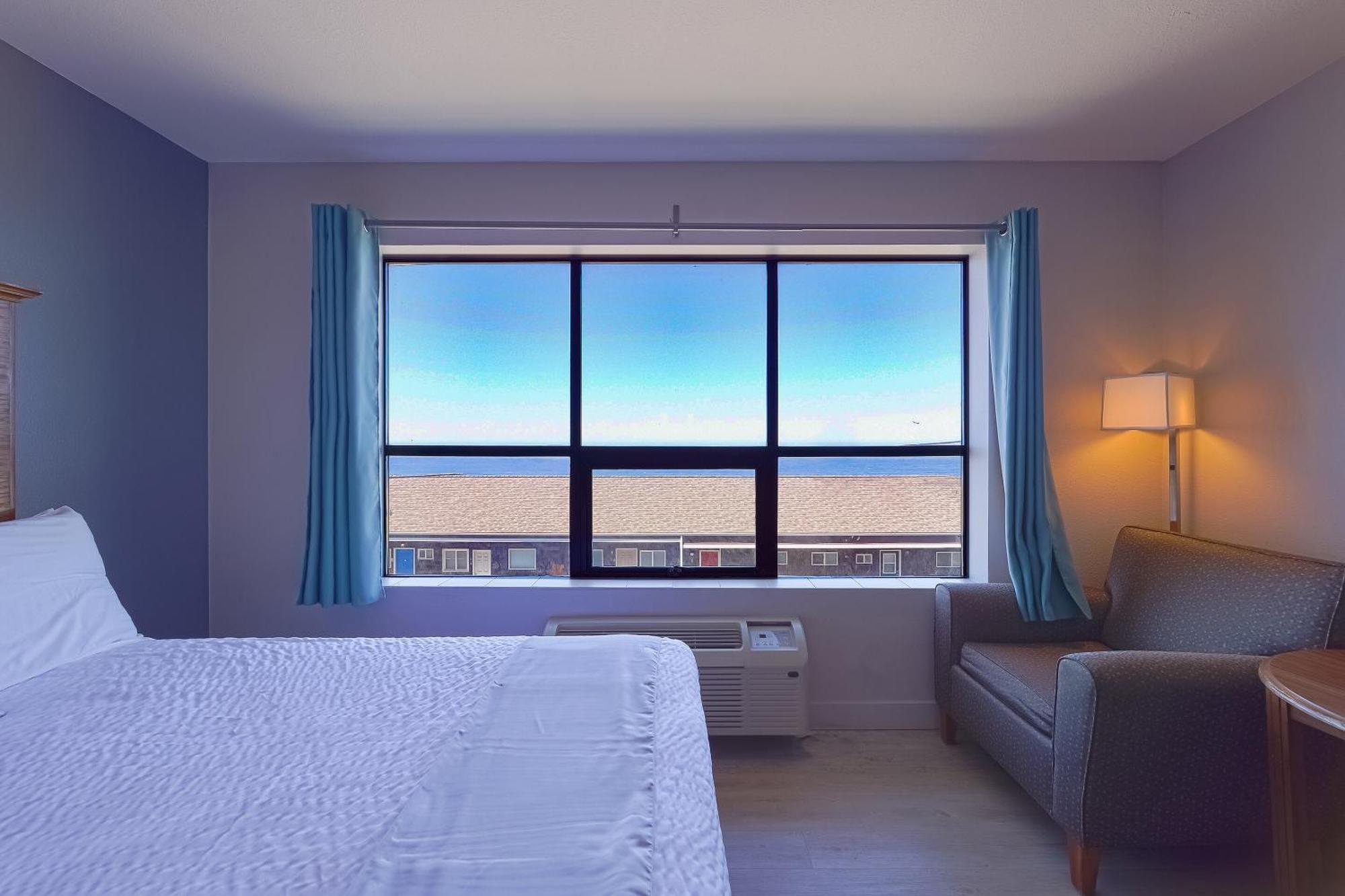 King Bed Ocean view,1657865103:JPEG