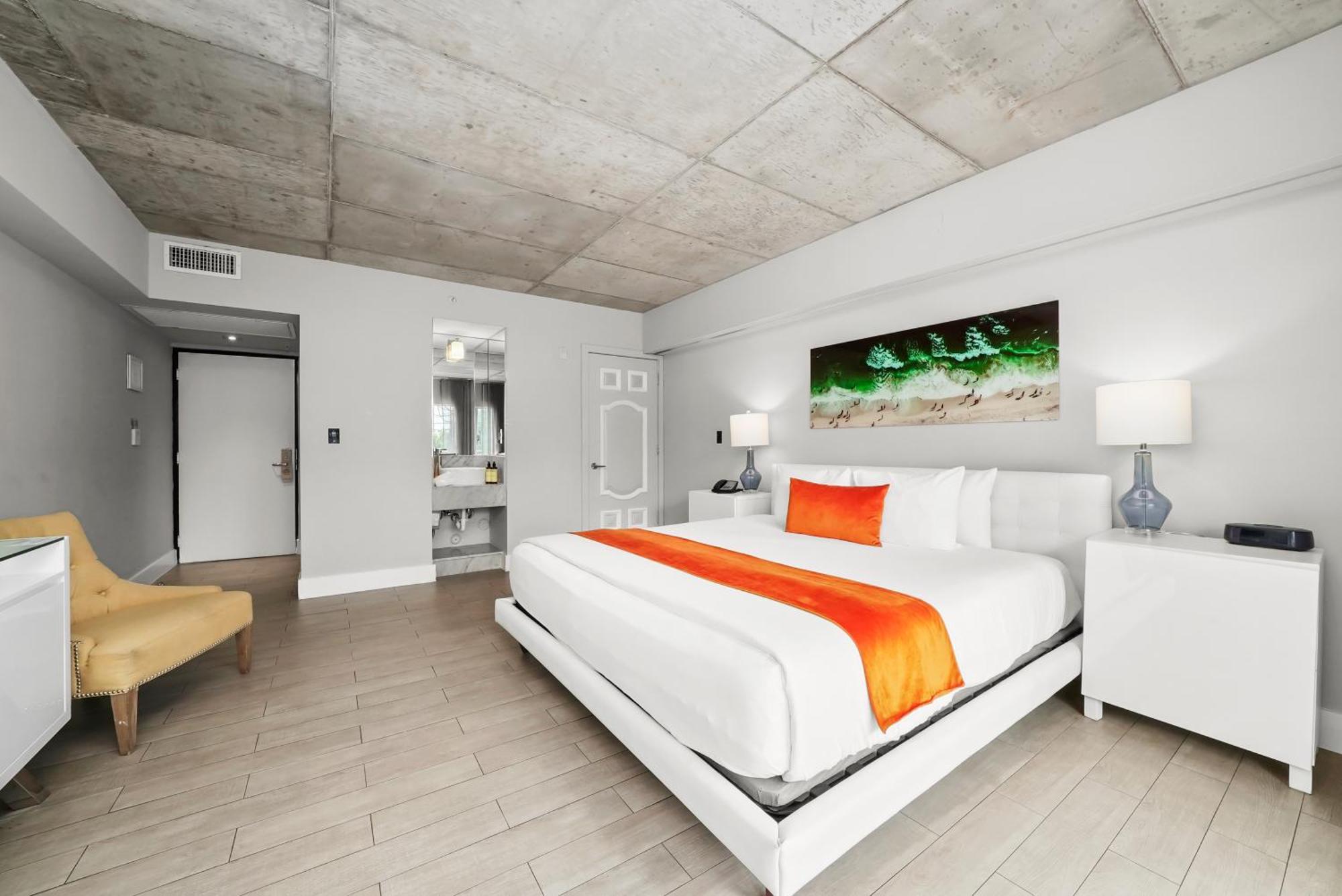 Acomodação Superior com Cama King-size e Varanda