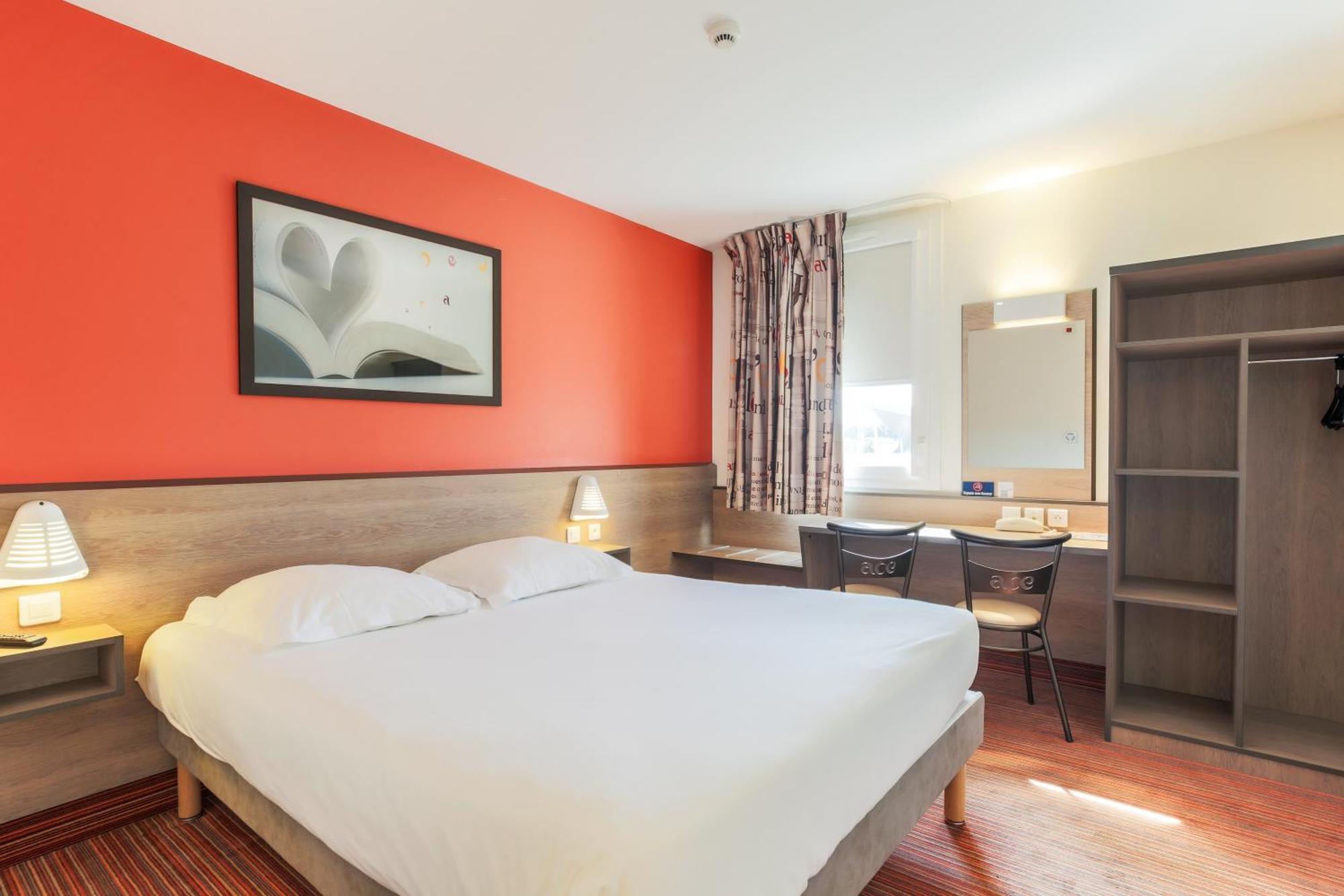 Chambre Double - Accessible aux Personnes à Mobilité Réduite