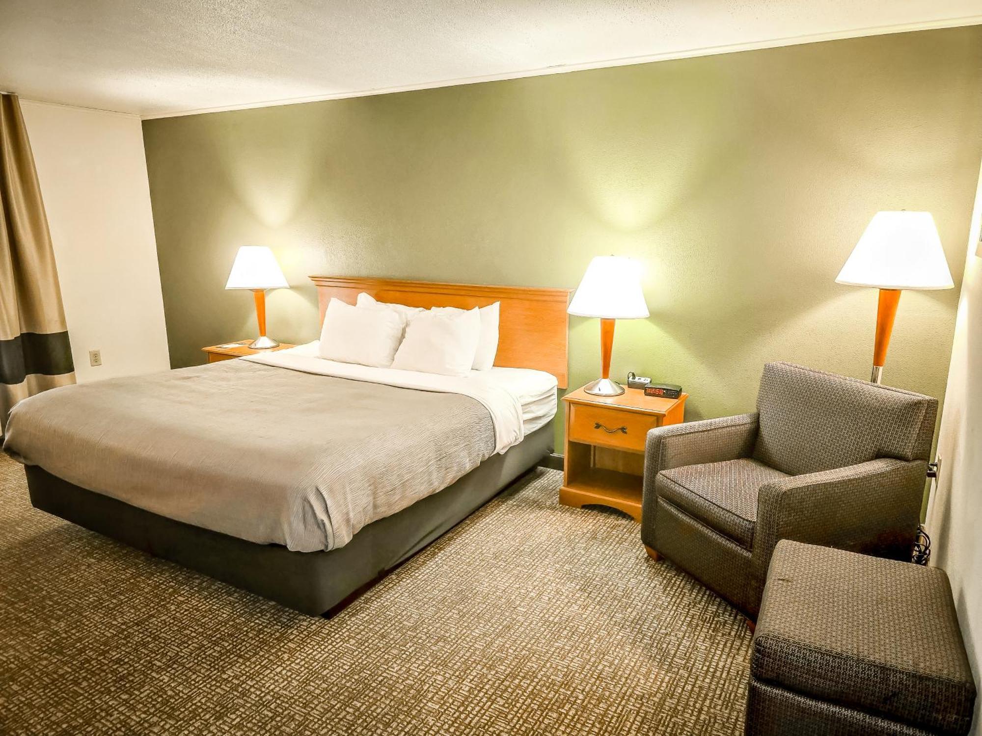 King Room - Non-Smoking