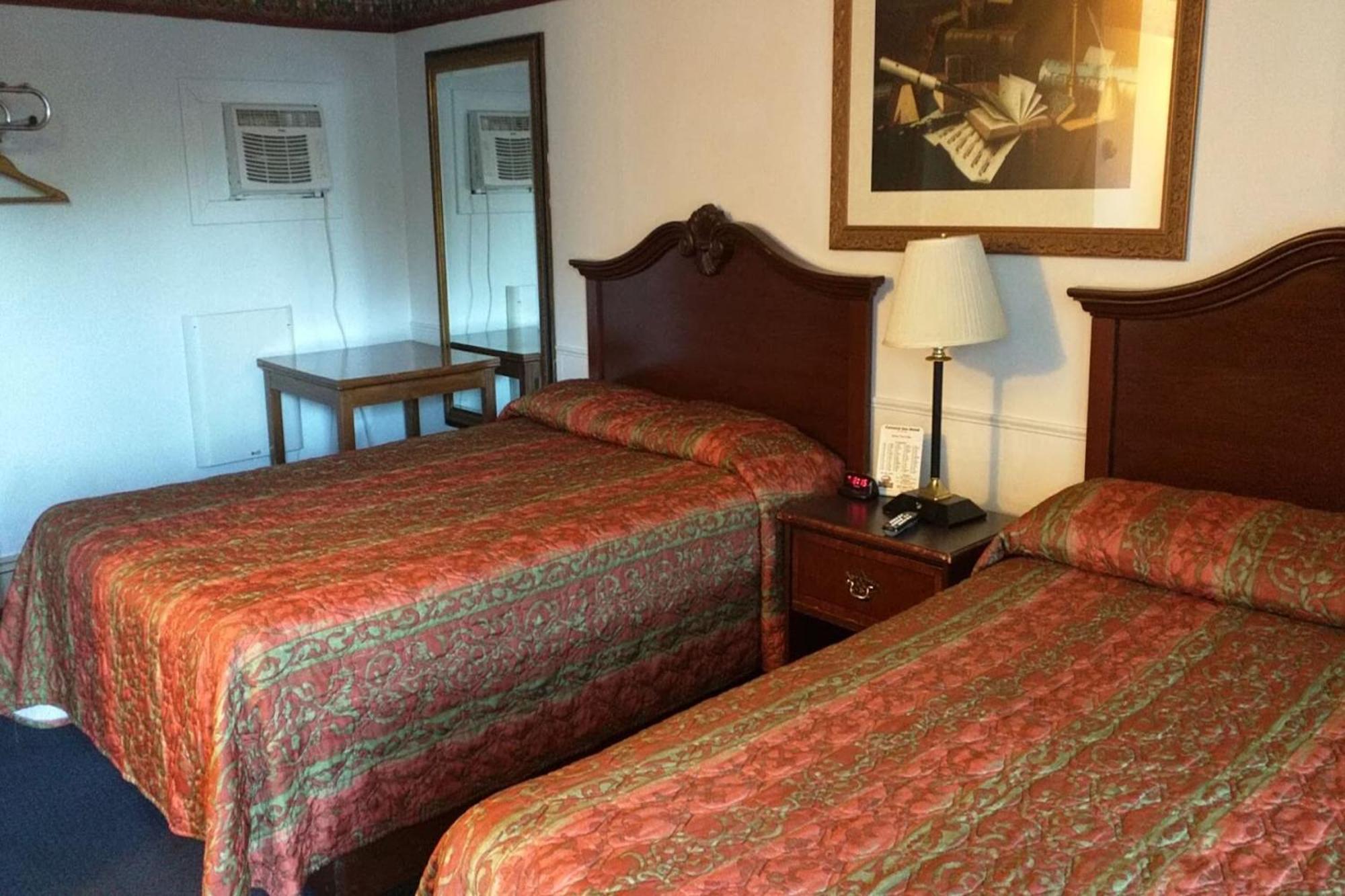 Family room with 2 Double Beds