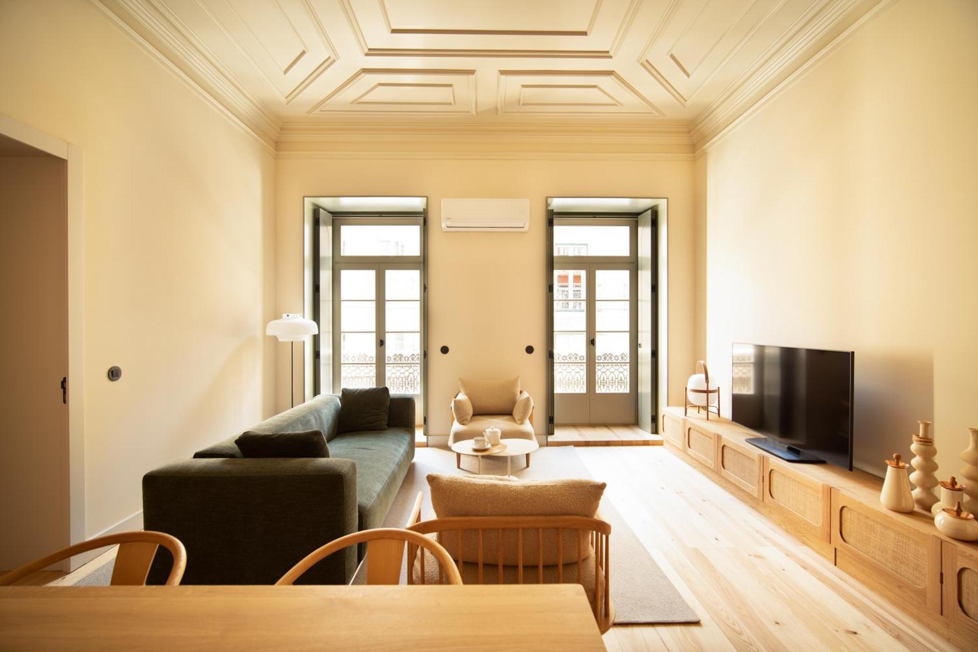 Deluxe Apartment