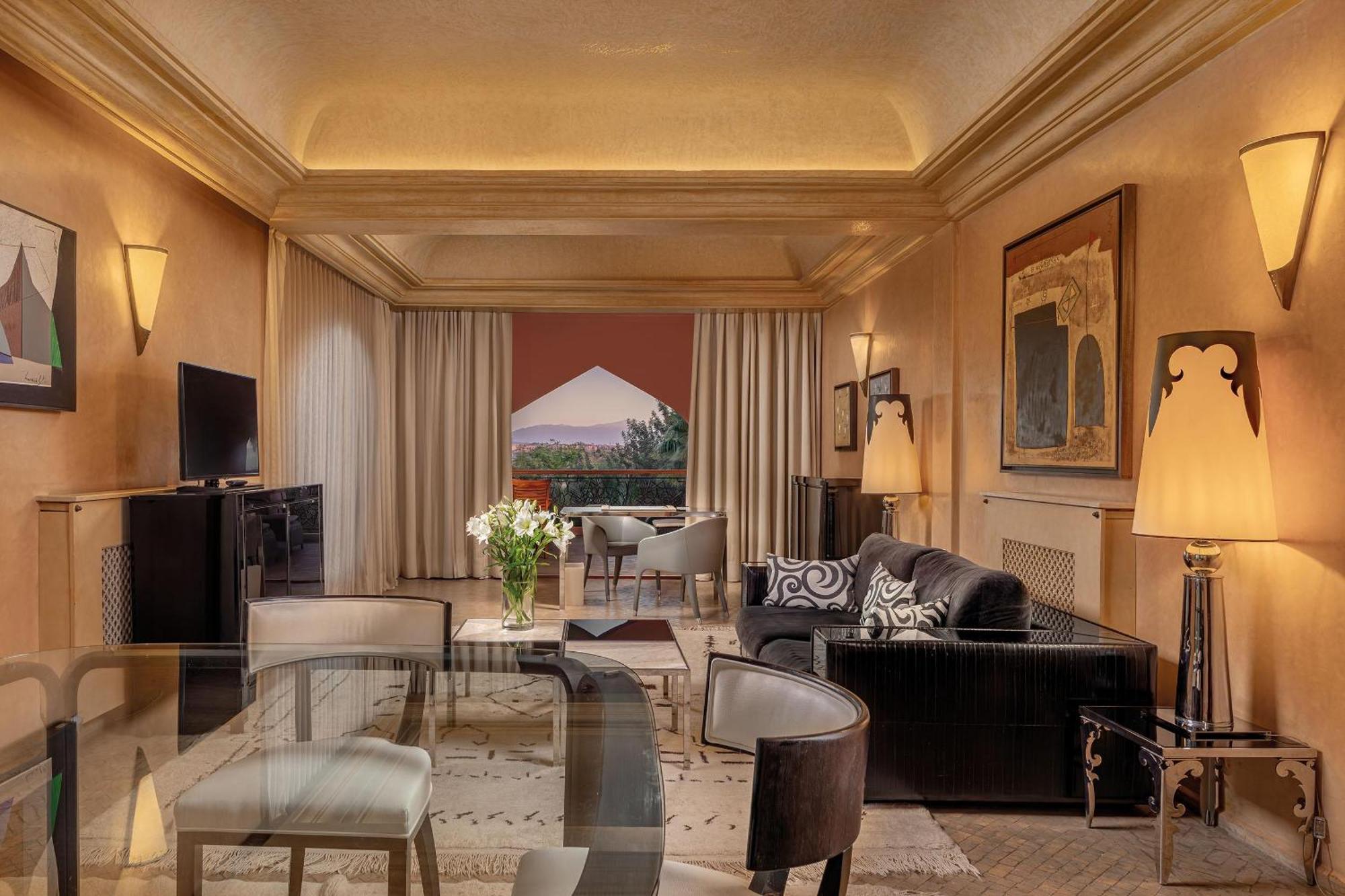 Deluxe Suite