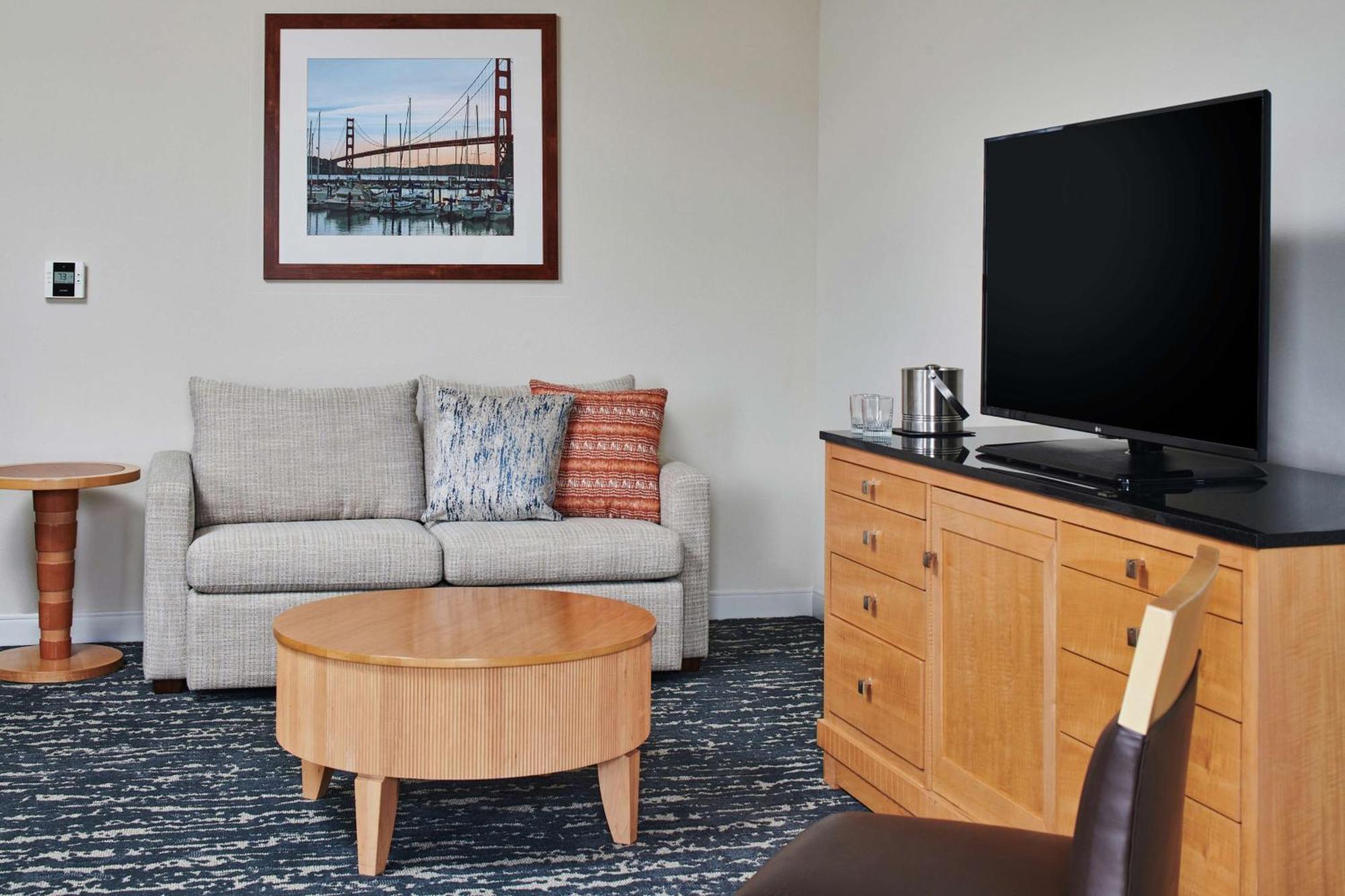 Premium King Room
