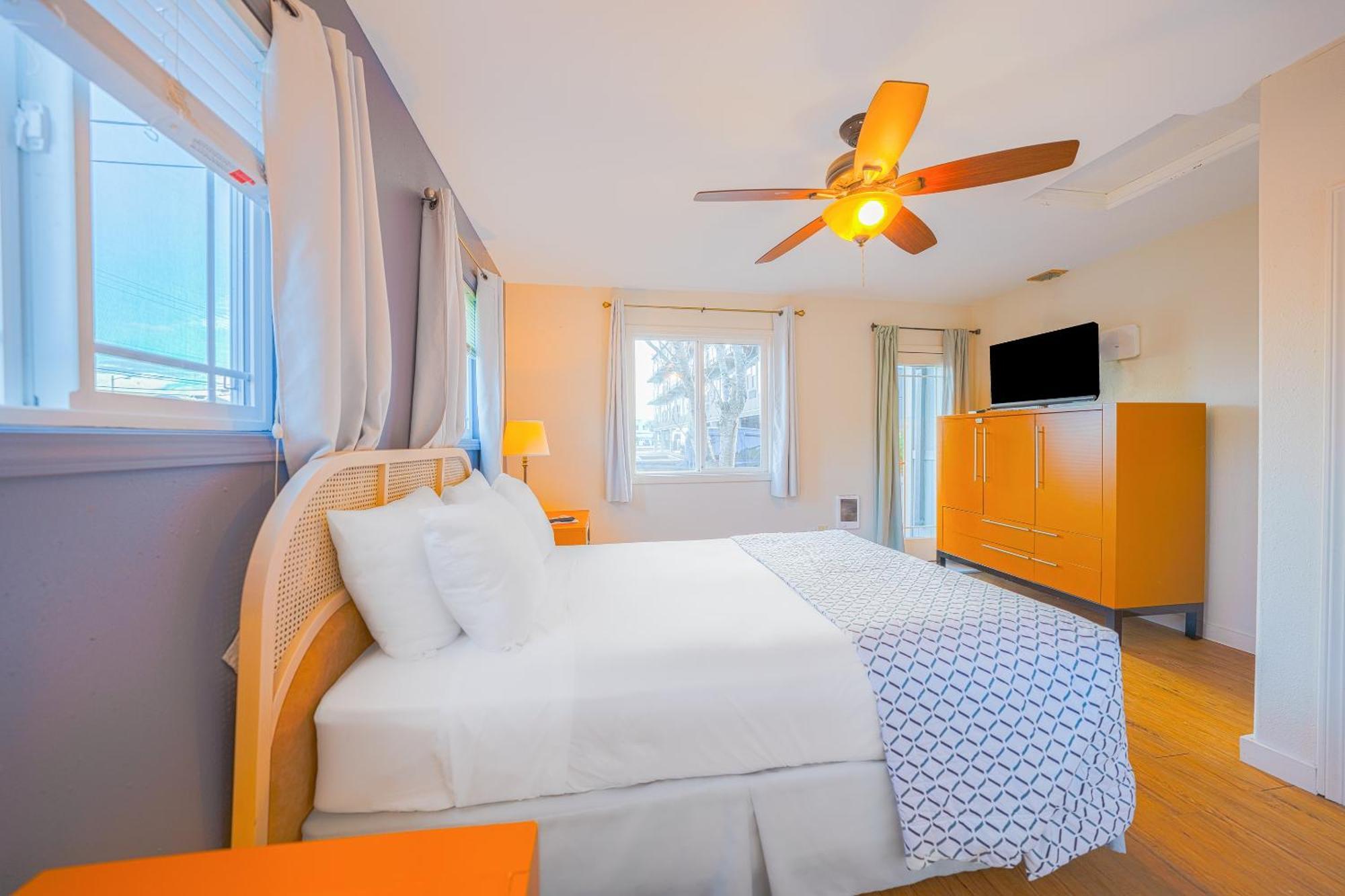 2 Bedroom Suite