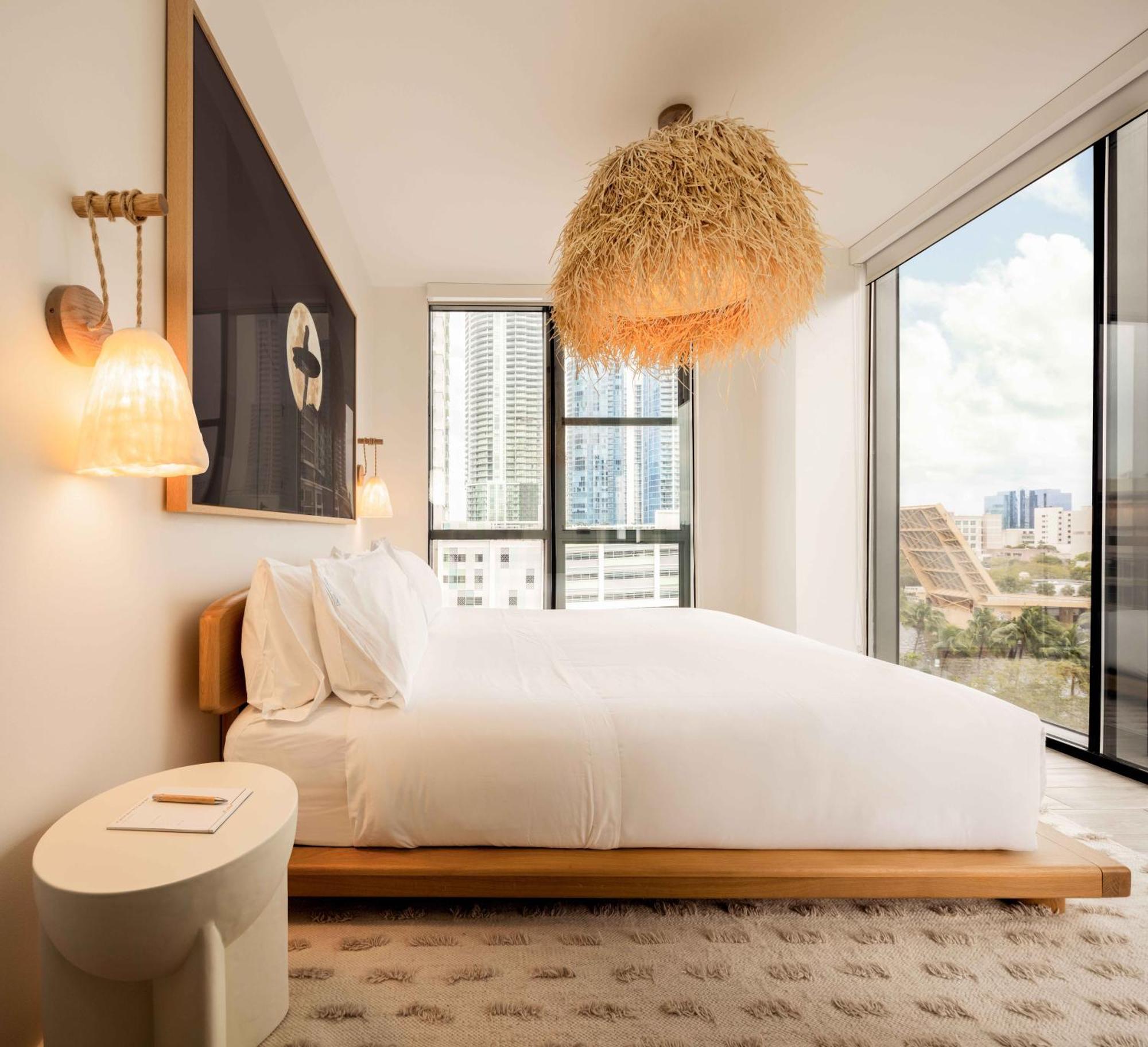 Three-Bedroom Apartment Water View