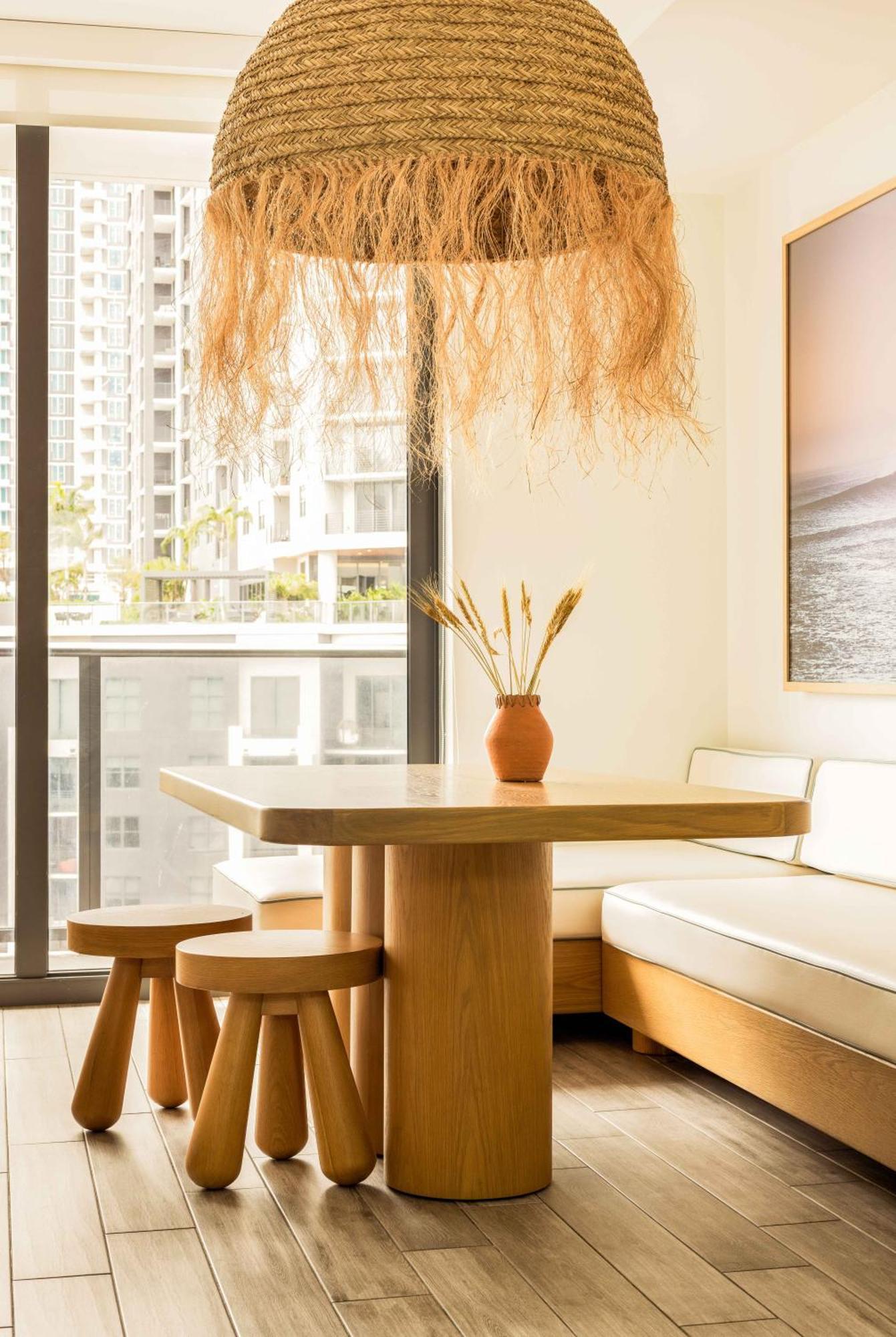 Three-Bedroom Apartment Water View