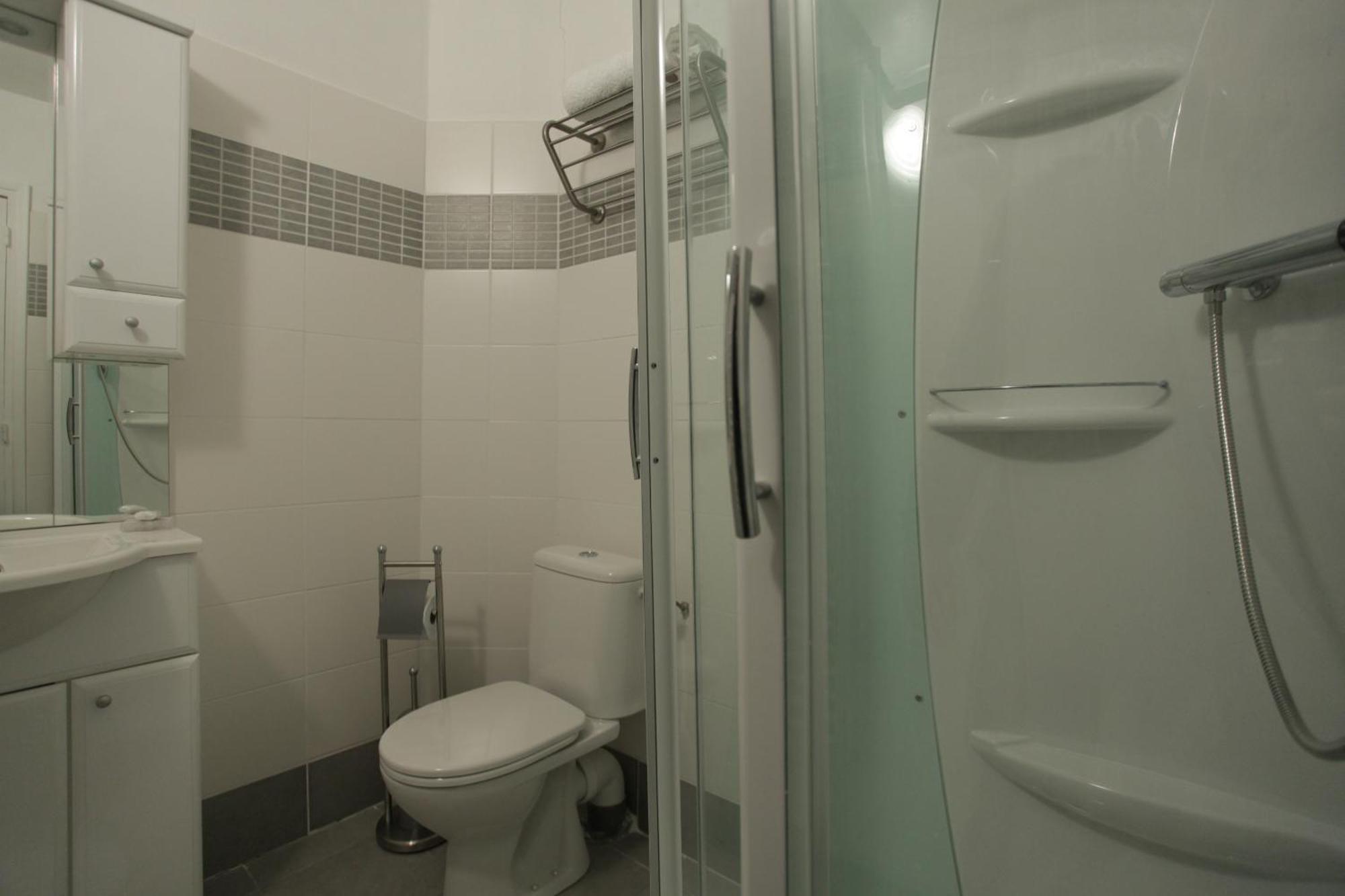 One-Bedroom Standard Apartment