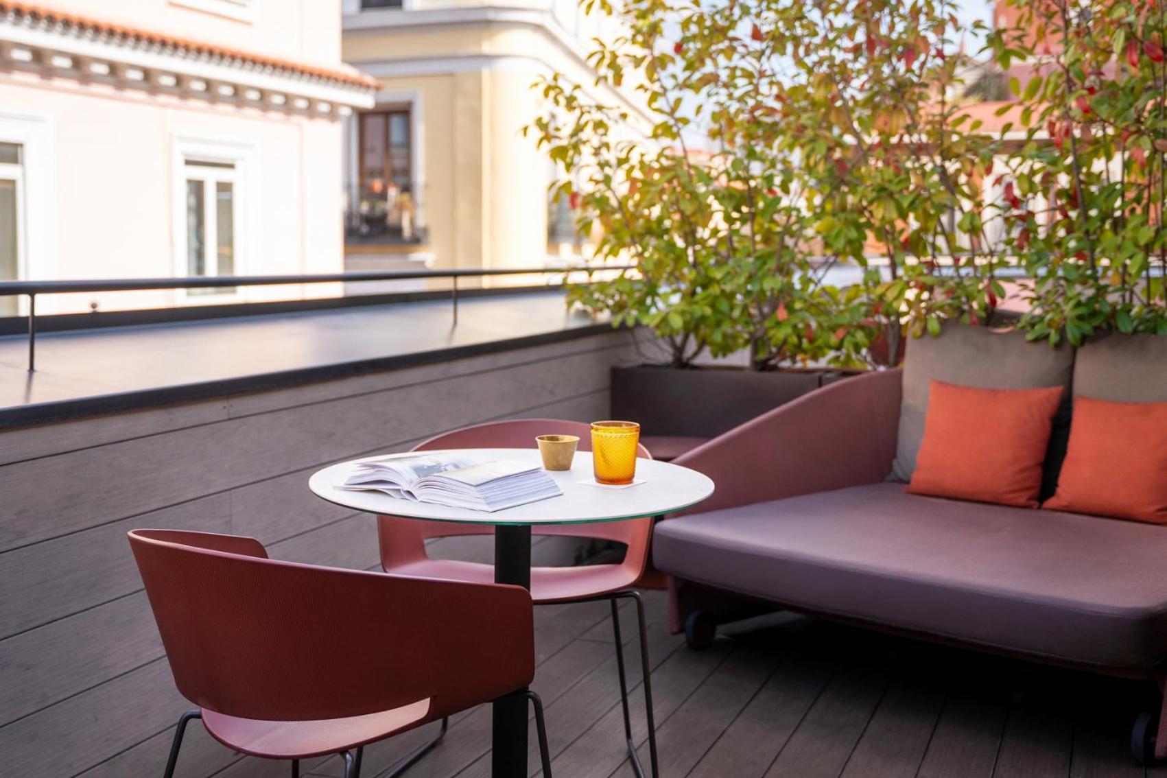 Superior King Room Terrace
