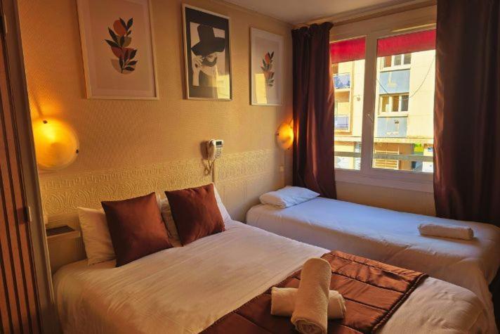 Triple Room,1756395048:JPEG